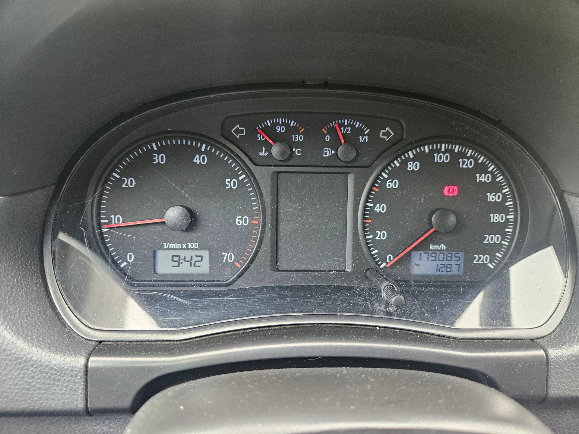 VW Polo 1.4 16V Trendline-image-11