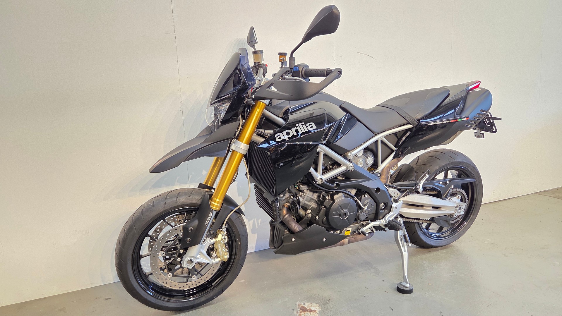 APRILIA Dorsoduro 1200 ABS/TC-image-3