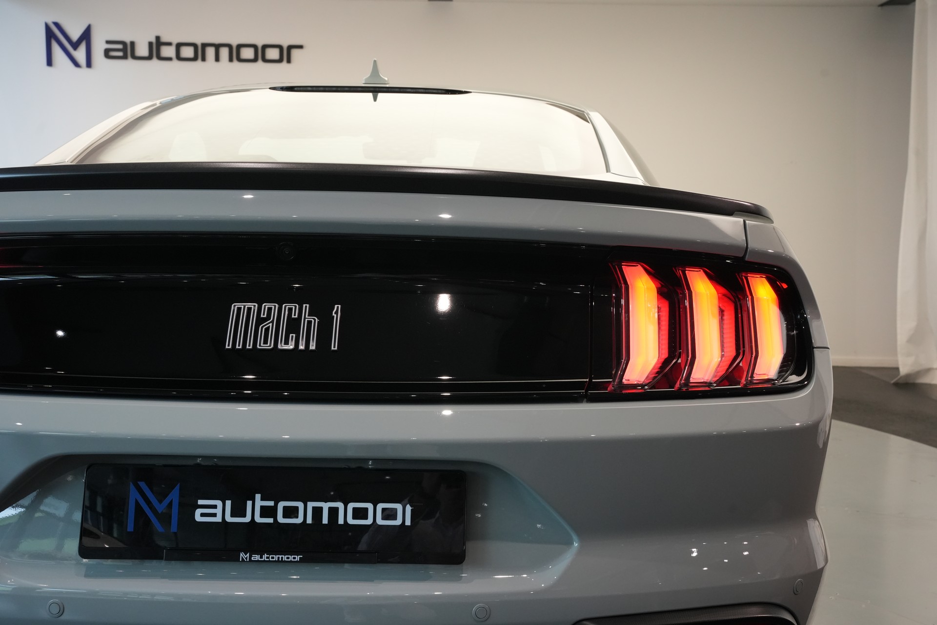 FORD Mustang Fastback 5.0 V8 Mach 1 Automat-image-45