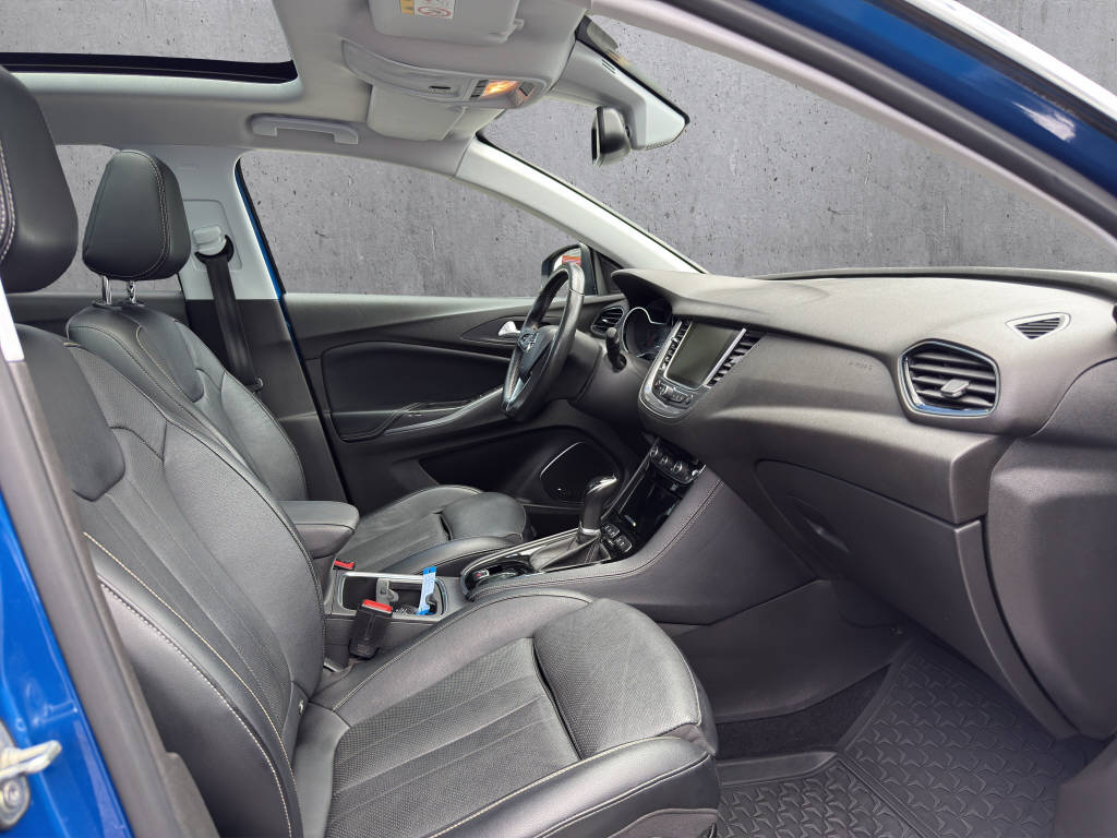OPEL Grandland X 1.6 T Ultimate-image-10
