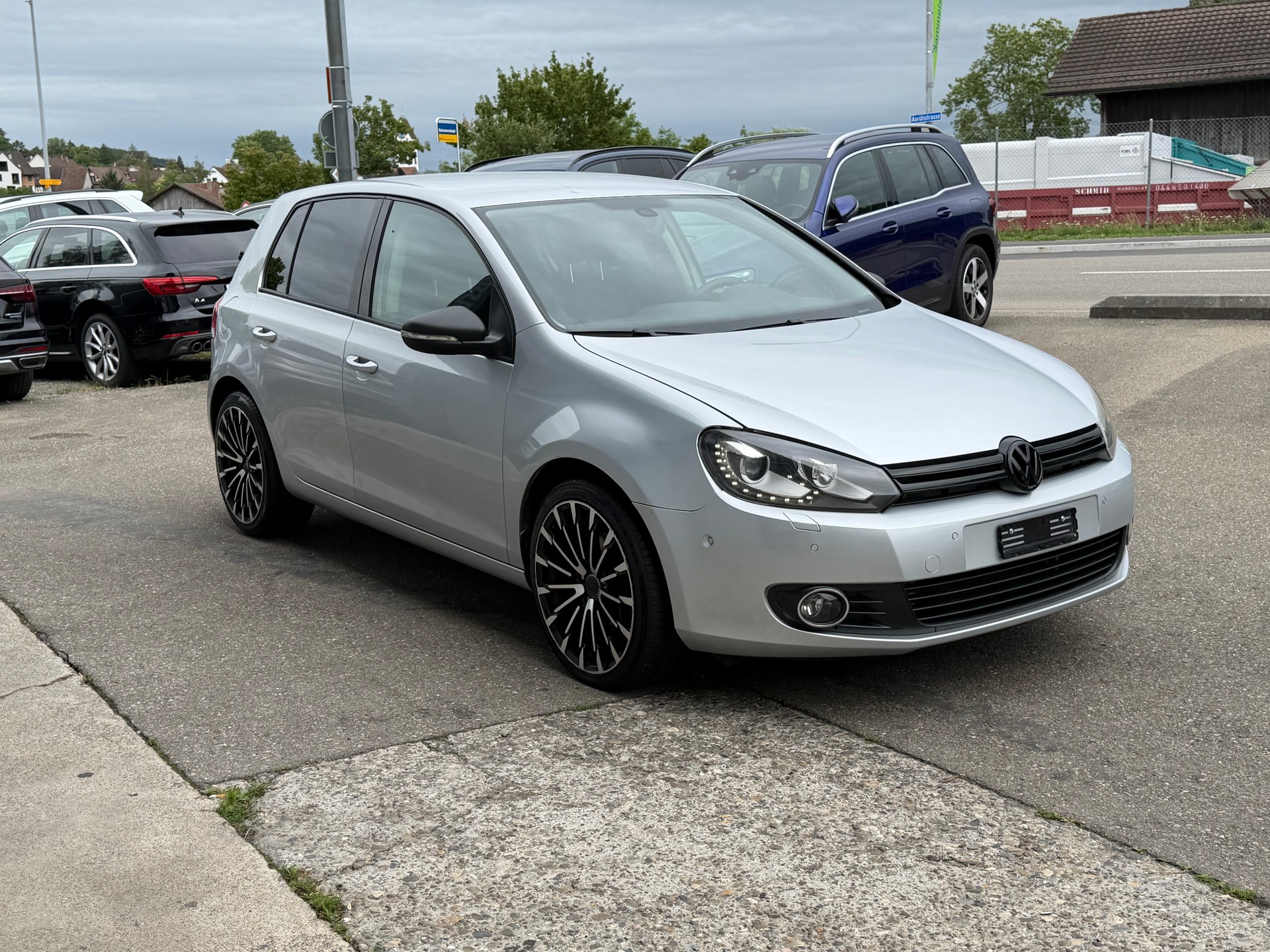 VW Golf 2.0 TDI BlueMotion Technology Team DSG-image-2