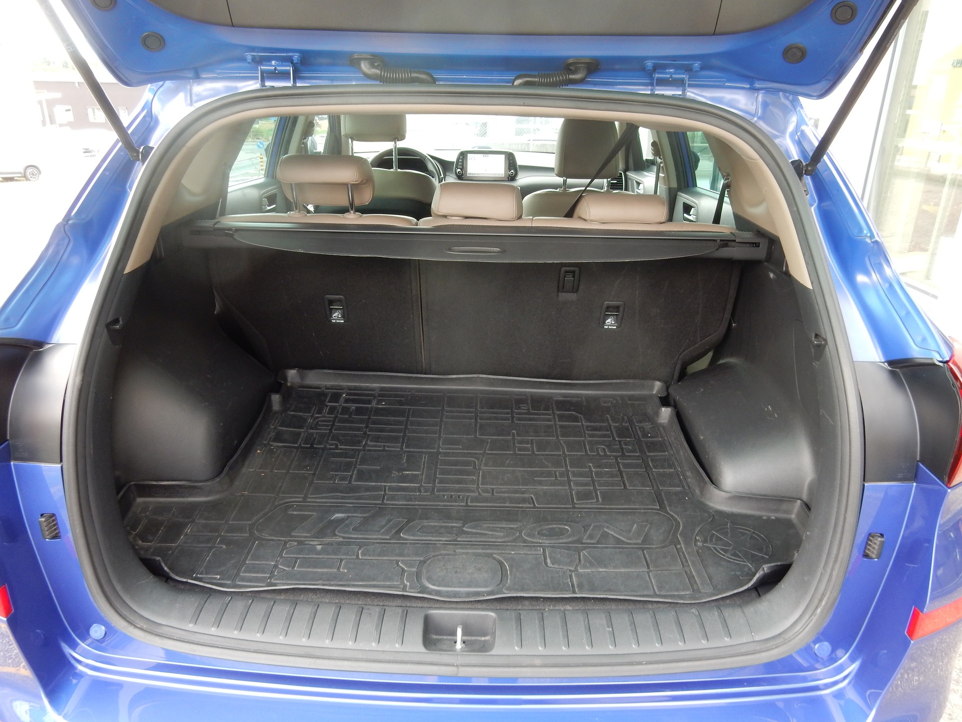 HYUNDAI Tucson 1.6 CRDI Amplia 2WD DCT-image-21