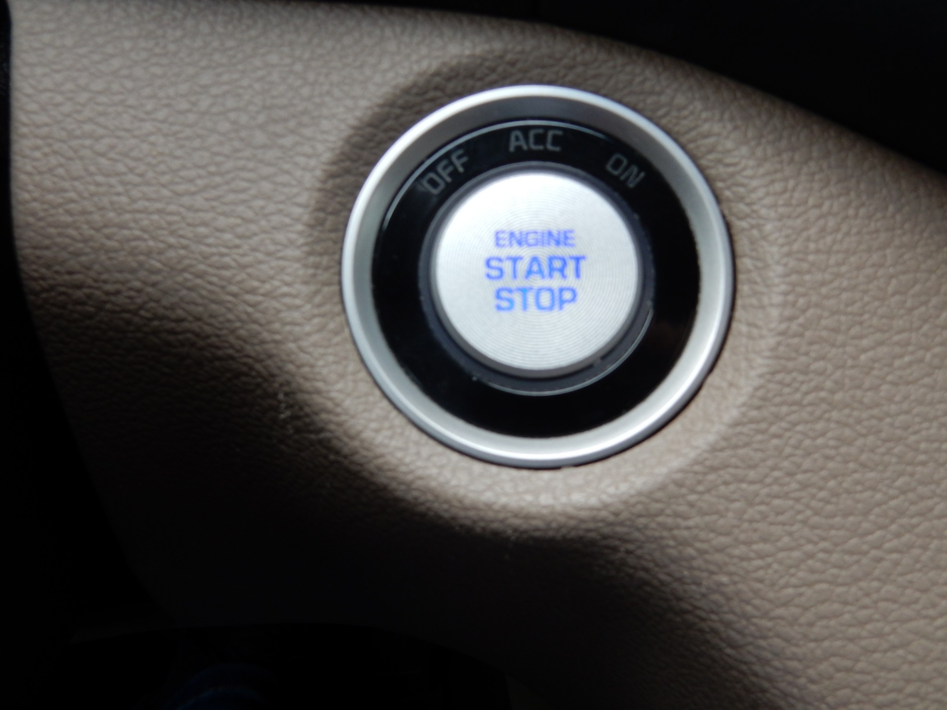 HYUNDAI Tucson 1.6 CRDI Amplia 2WD DCT-image-16