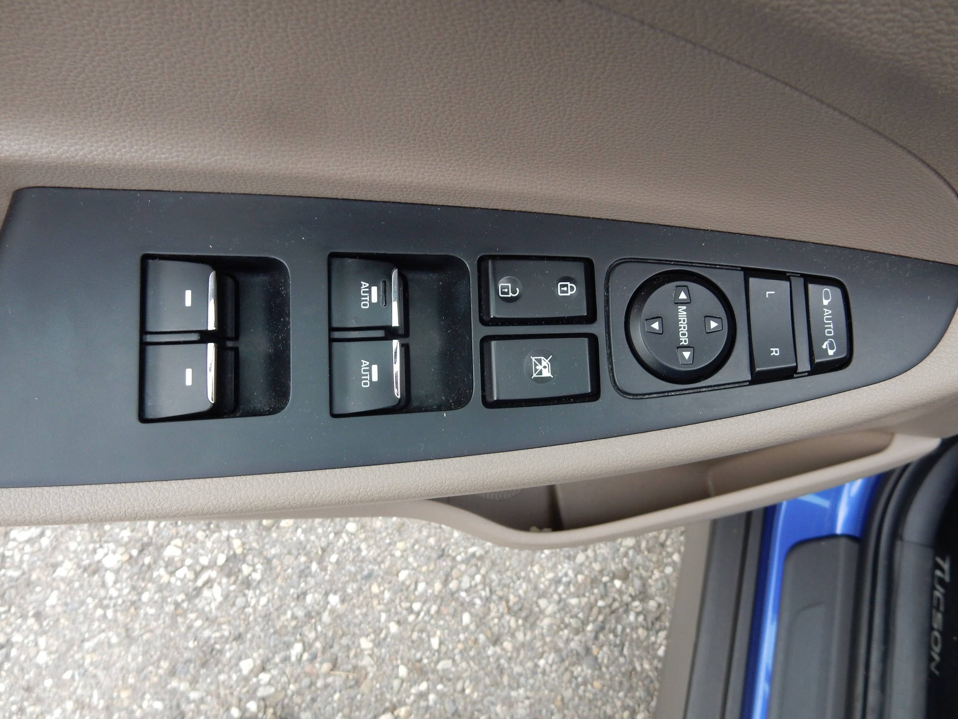 HYUNDAI Tucson 1.6 CRDI Amplia 2WD DCT-image-19