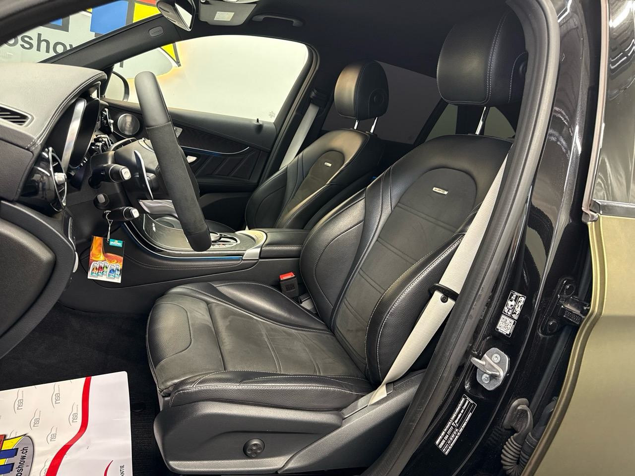 MERCEDES-BENZ GLC 63 S AMG 4Matic+ 9G-Tronic-showroom-element-2