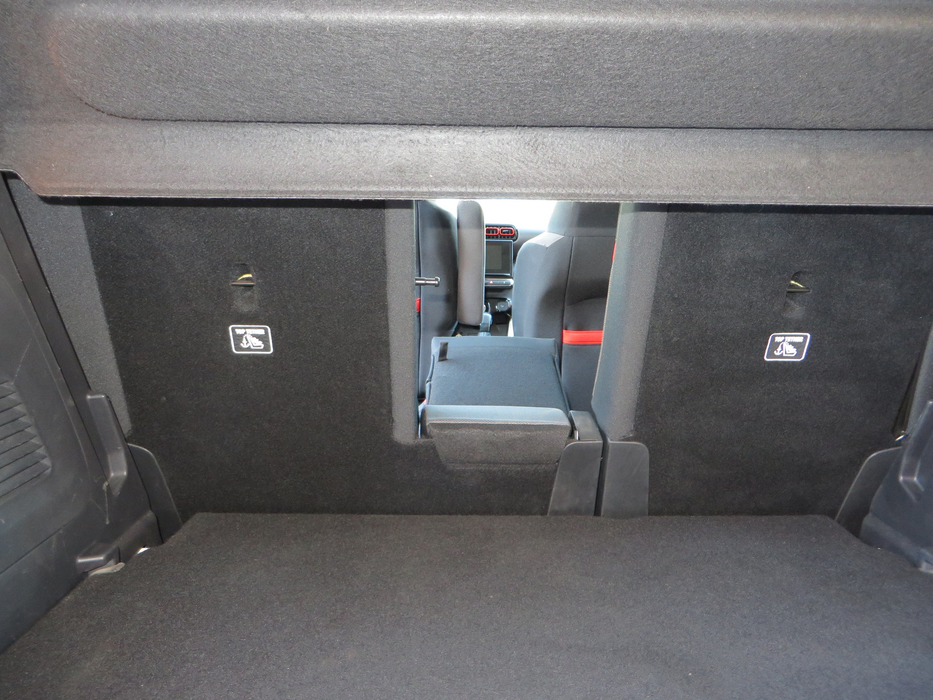 CITROEN C3 Aircross 1.5 BlueHD Shine EAT-image-11