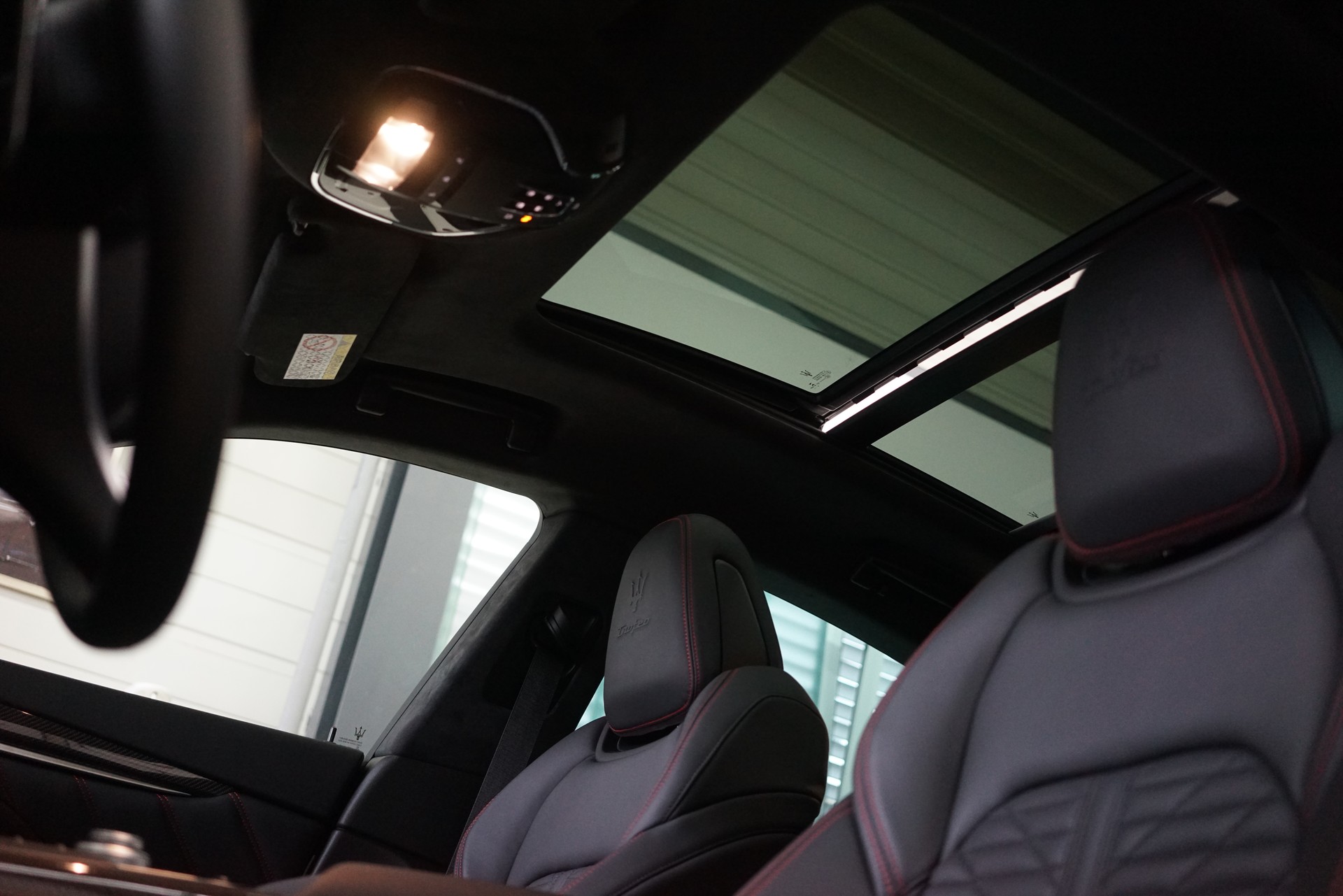 MASERATI Levante 3.8 V8 Trofeo Q4 Automatica-image-23