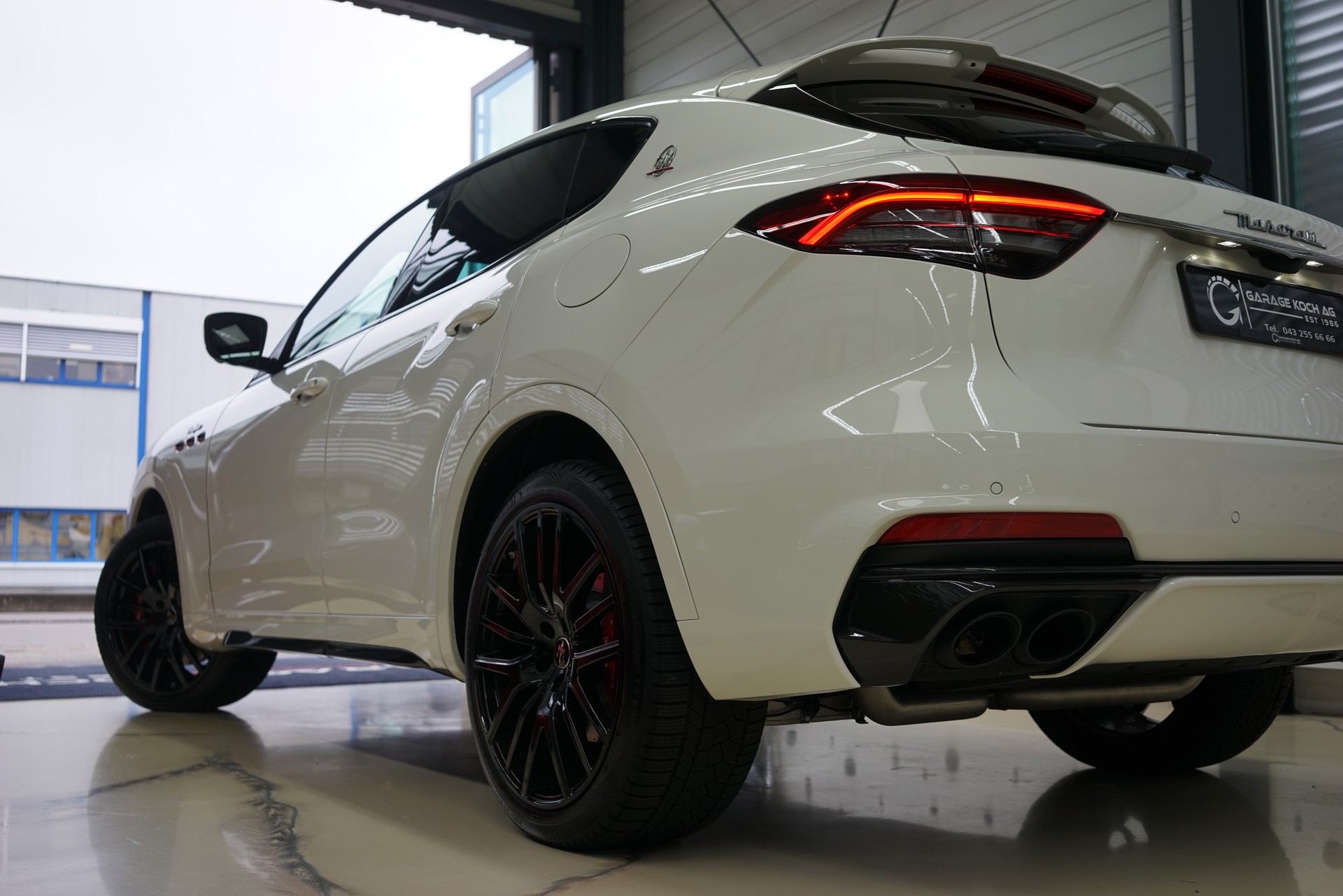 MASERATI Levante 3.8 V8 Trofeo Q4 Automatica-image-6