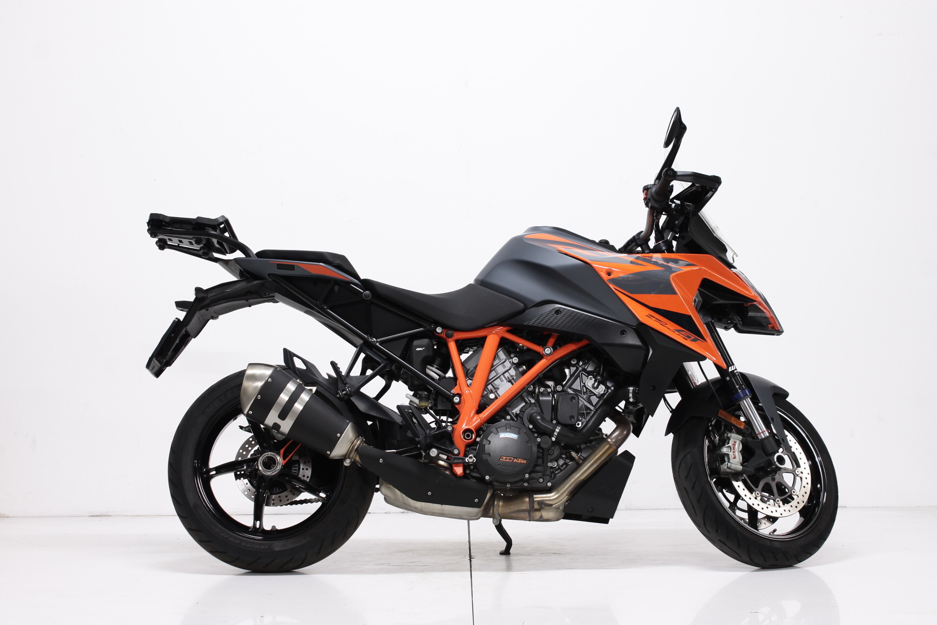 KTM 1290 Super Duke GT-image-1