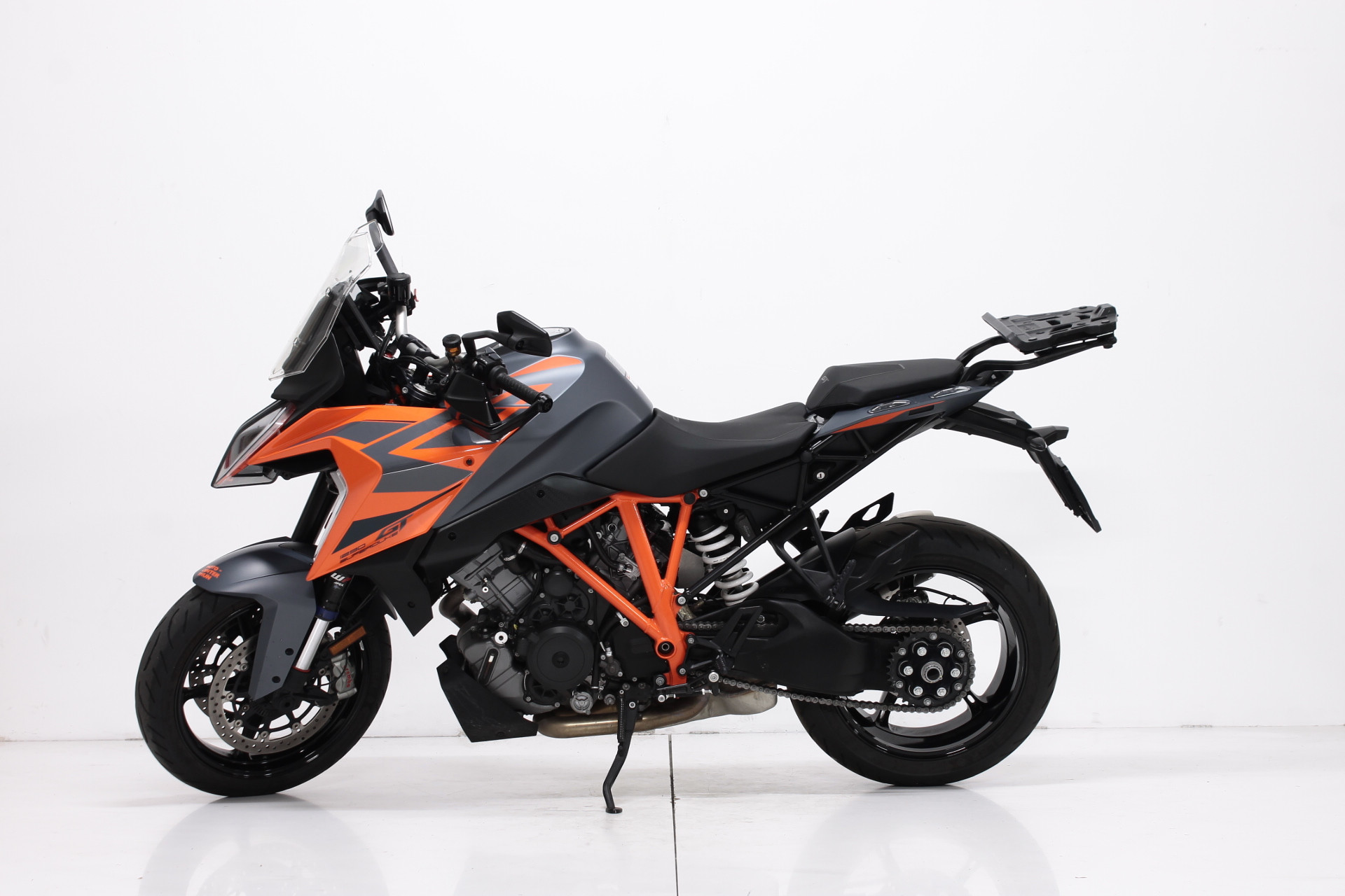 KTM 1290 Super Duke GT-image-4