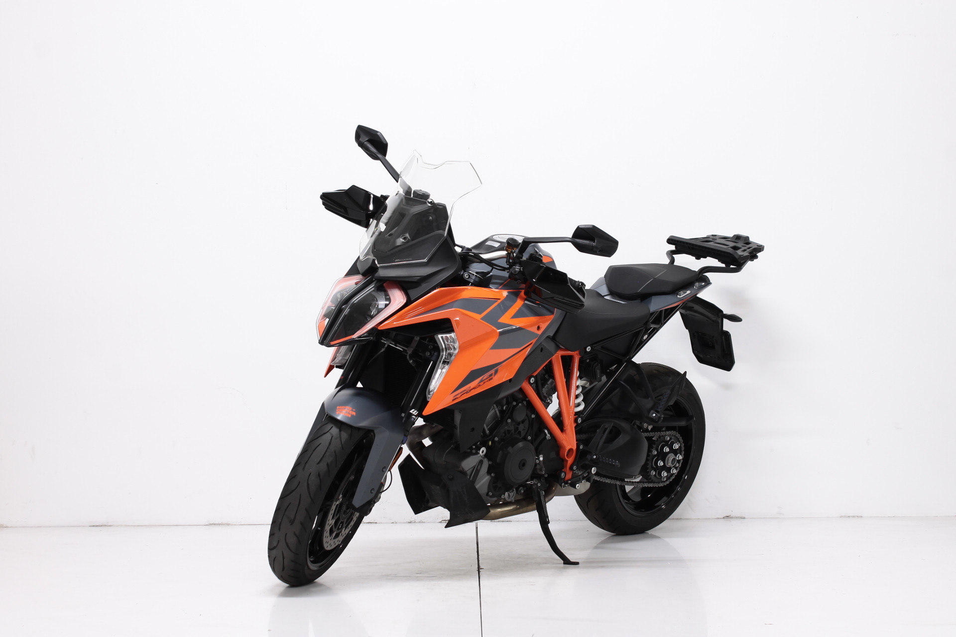 KTM 1290 Super Duke GT-image-3