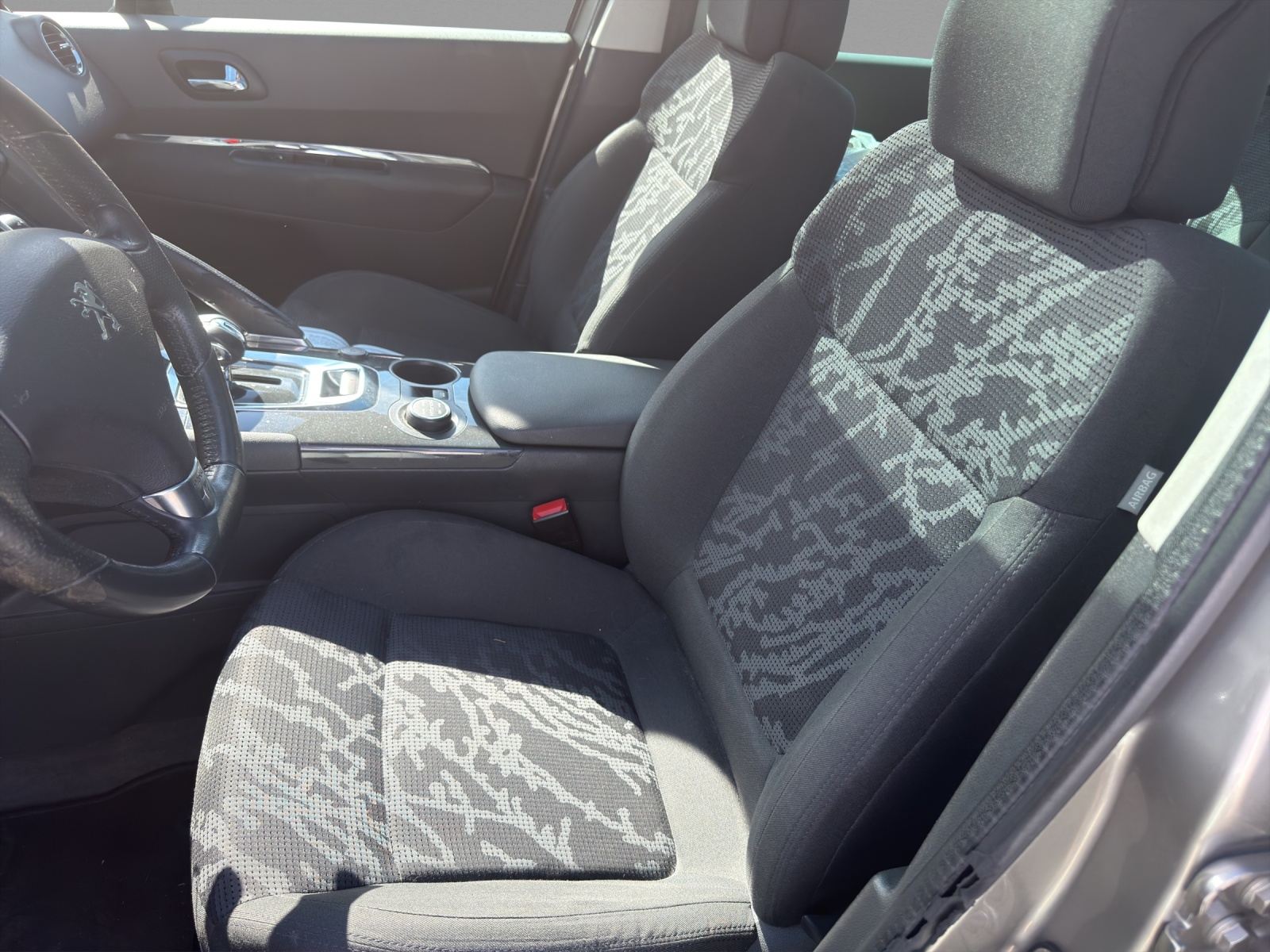 PEUGEOT 3008 HYbrid4 2.0-image-7