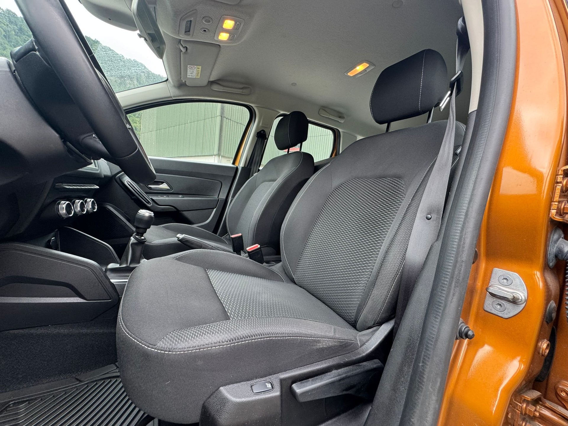 DACIA Duster dCi 110 Comfort 4x4-image-13