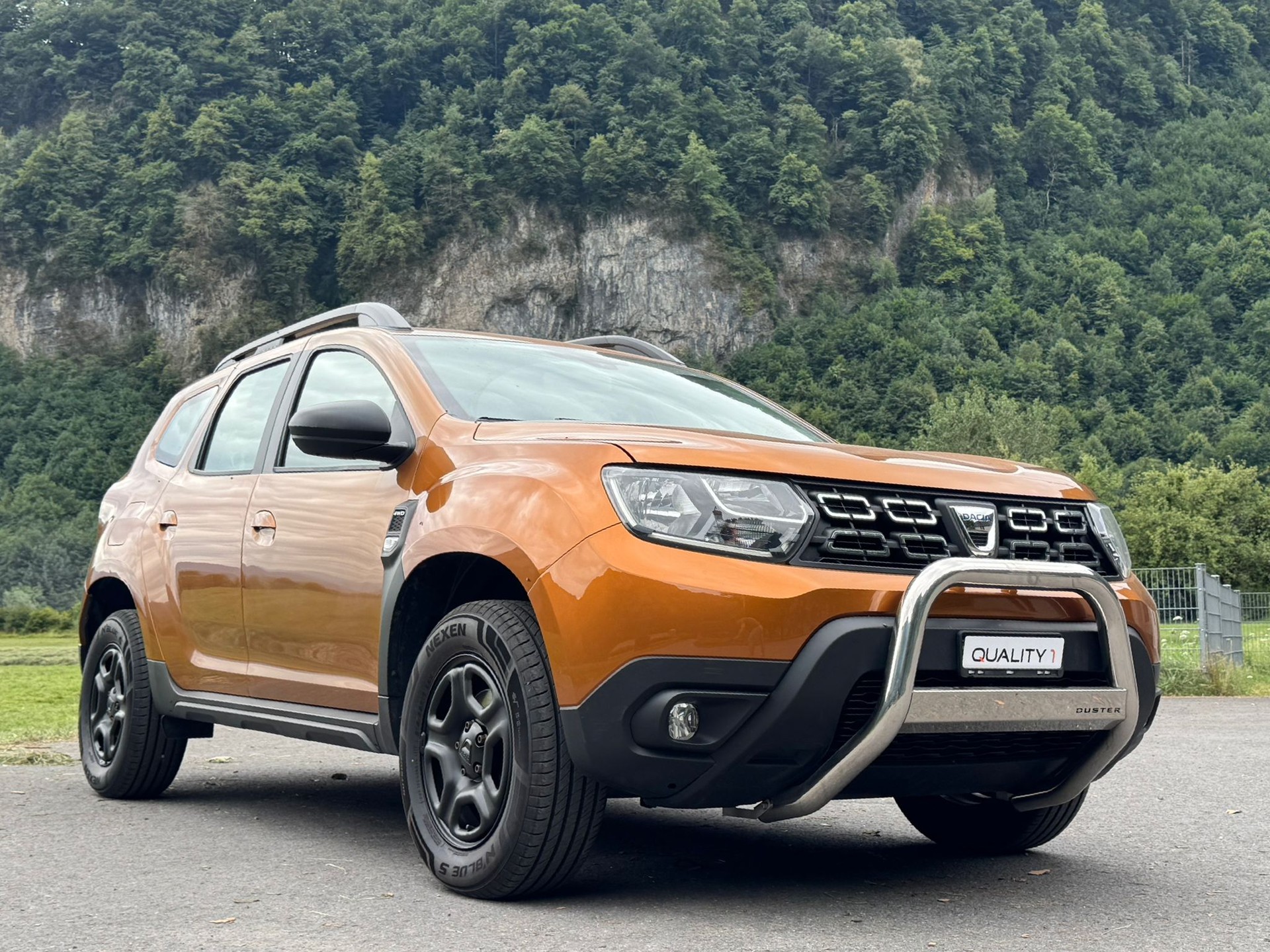 DACIA Duster dCi 110 Comfort 4x4-showroom-element-1