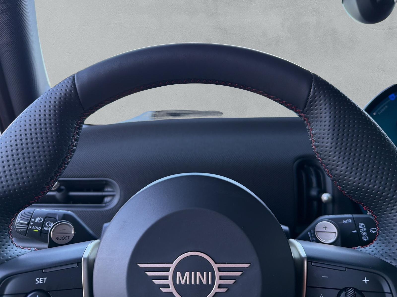 MINI Cooper S JCW Trim F65 2.0i (CH)-image-23