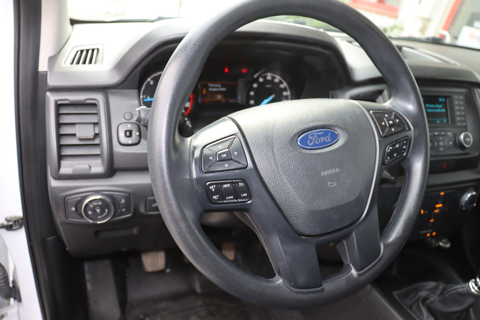 FORD Ranger XLT 2.0 Eco Blue 4x4-image-12