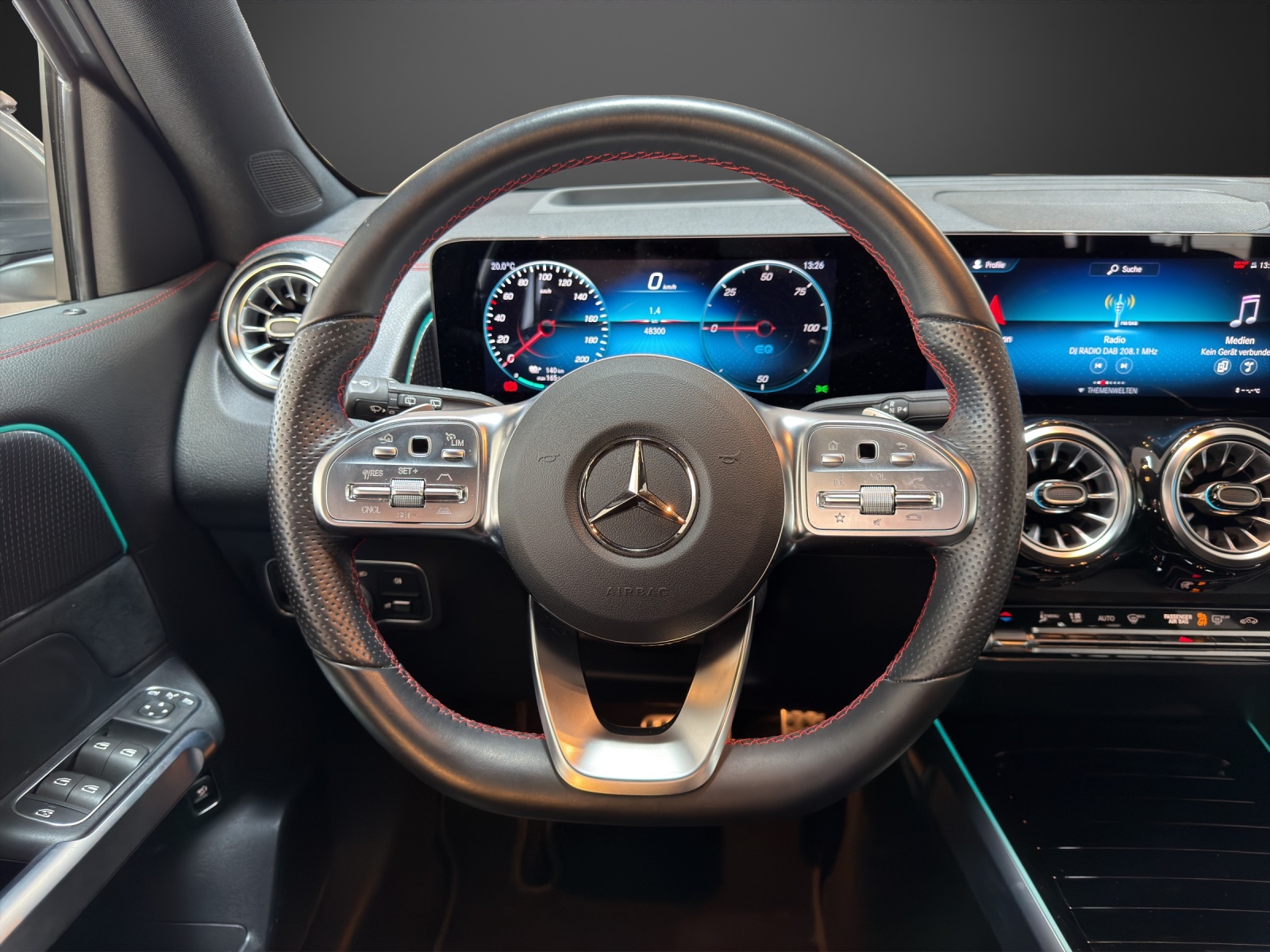 MERCEDES-BENZ EQB 350 AMG Line 4Matic-image-10