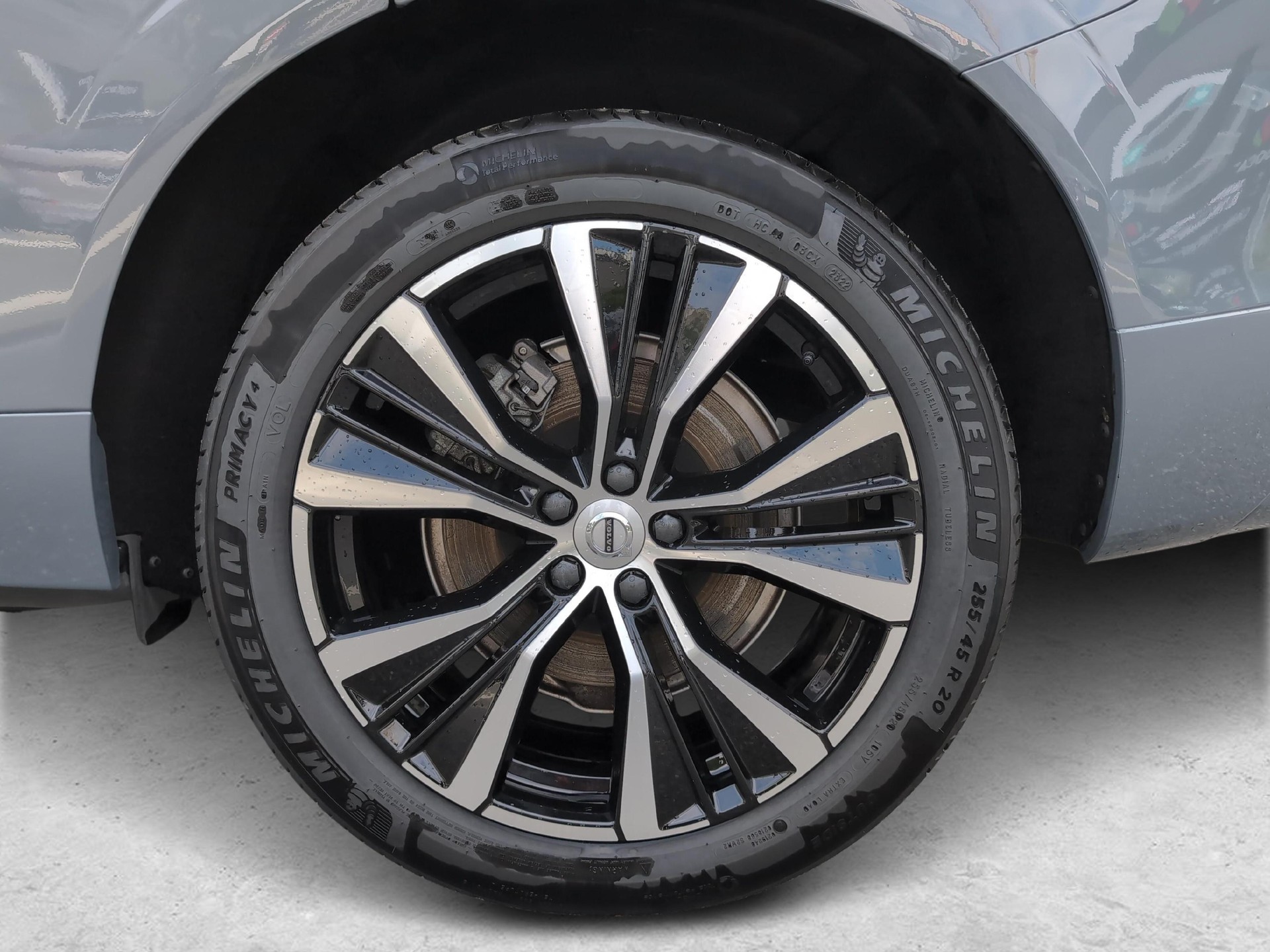 VOLVO XC60 2.0 T6 TE Ultimate Dark eAWD-image-12