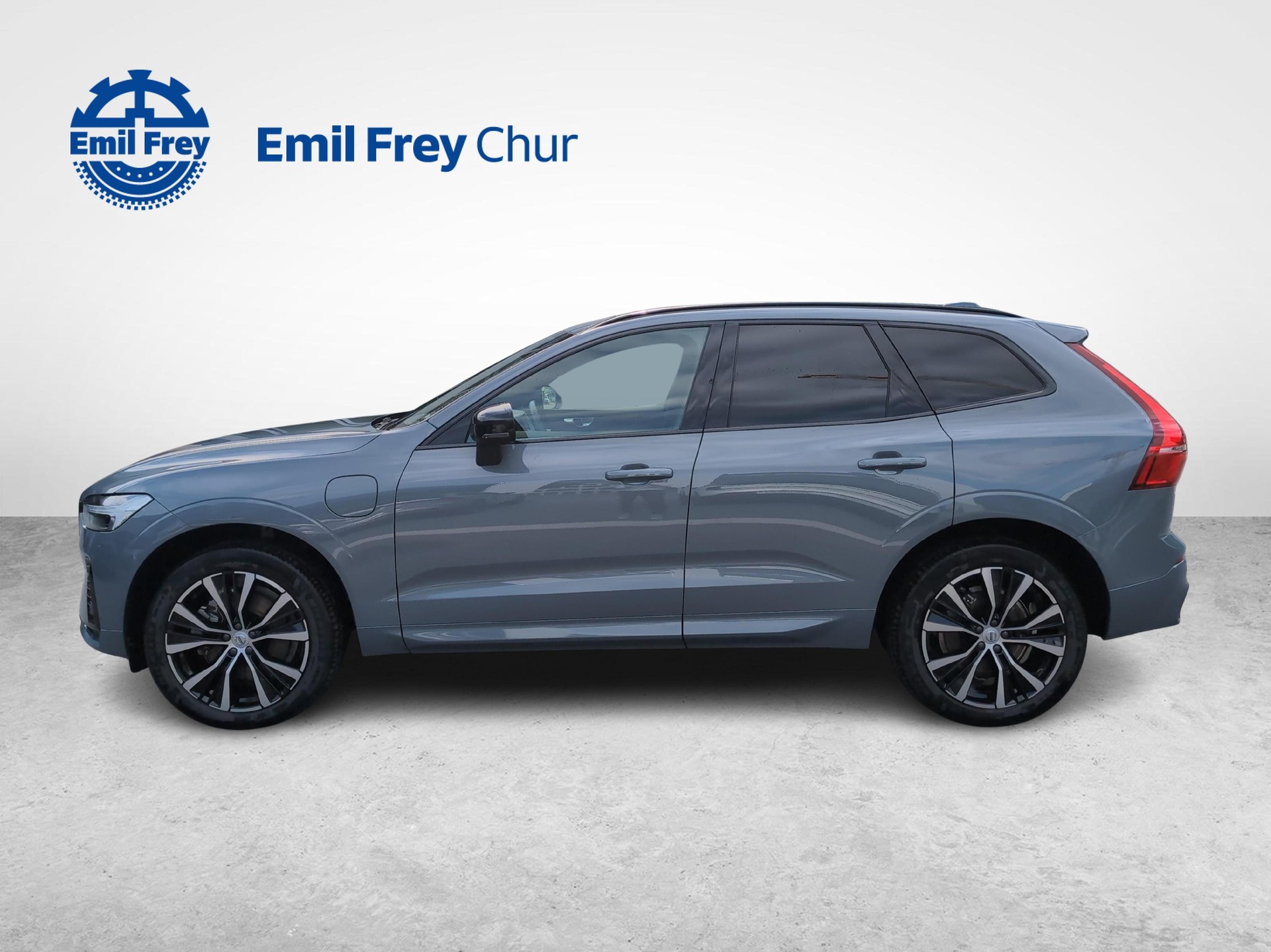 VOLVO XC60 2.0 T6 TE Ultimate Dark eAWD-showroom-element-1