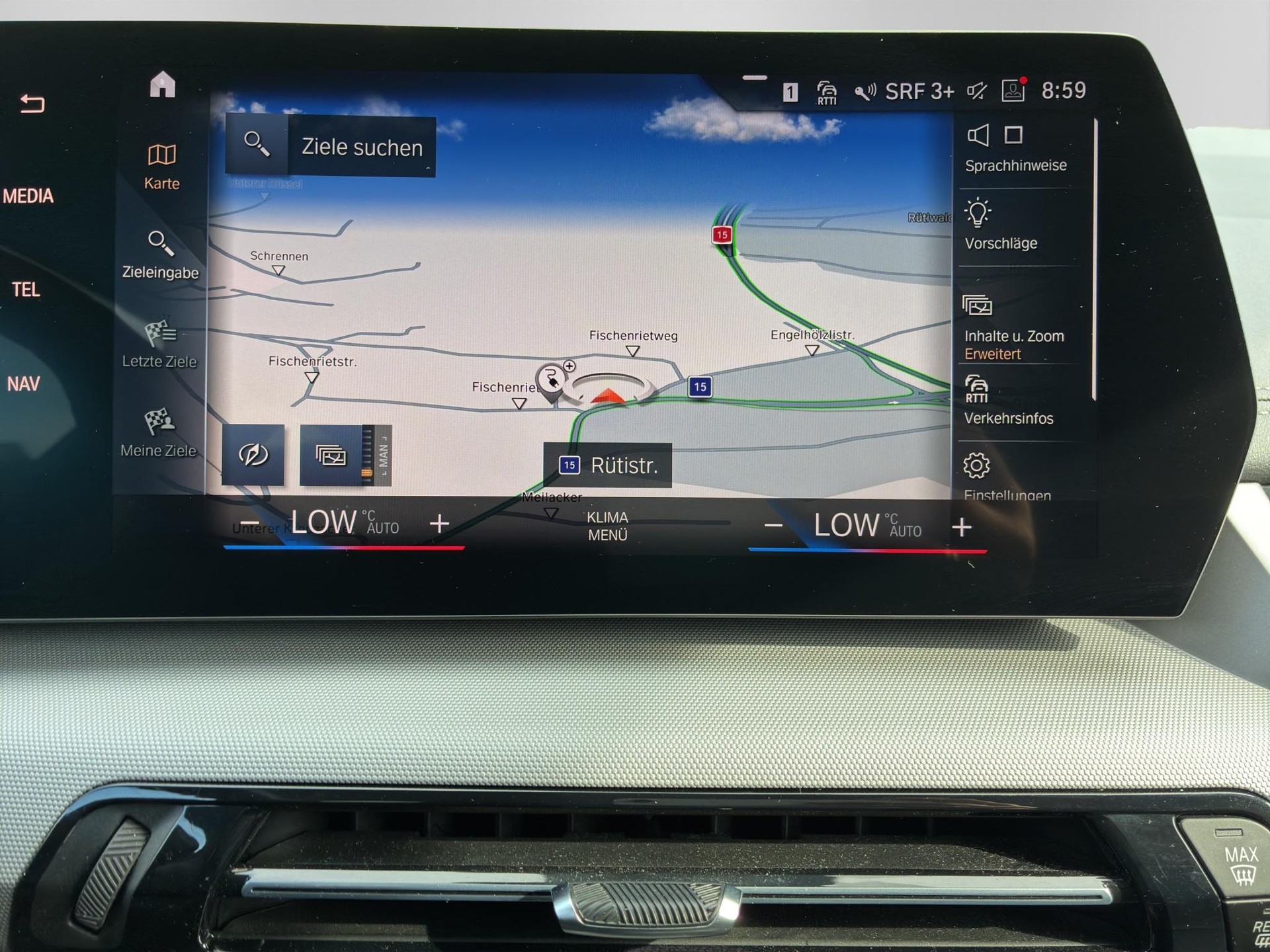 BMW 225e xDrive Active Tourer-image-13