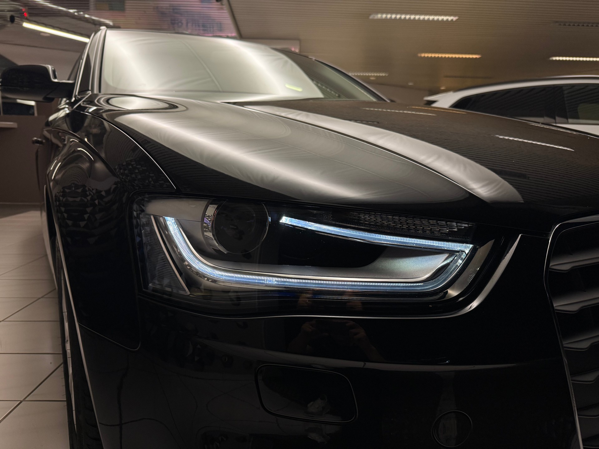 AUDI A4 Avant 1.8 TFSI multitronic-image-16