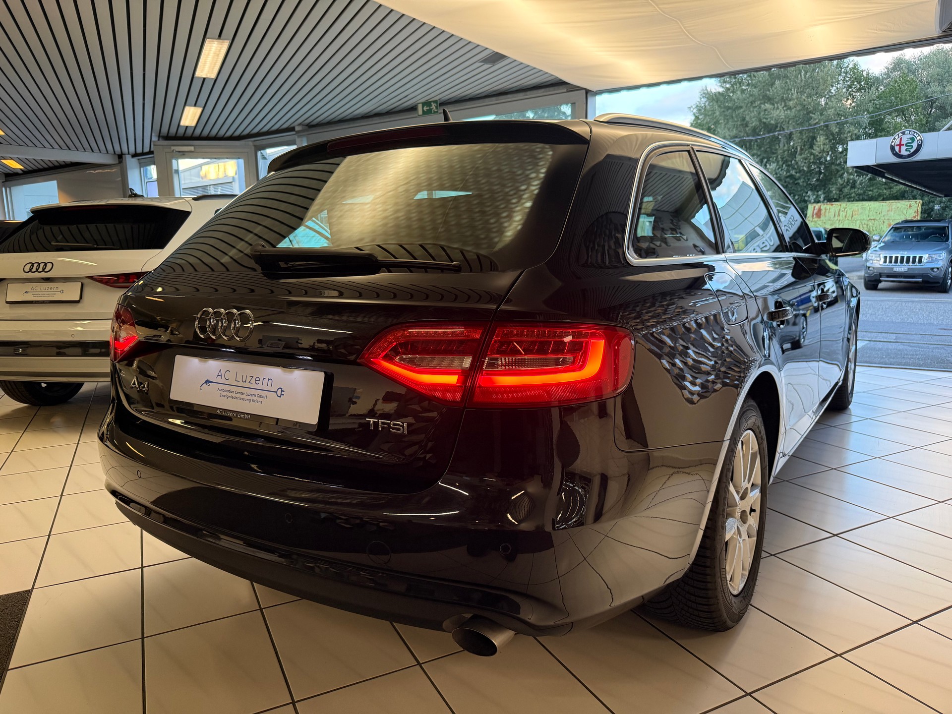 AUDI A4 Avant 1.8 TFSI multitronic-showroom-element-2