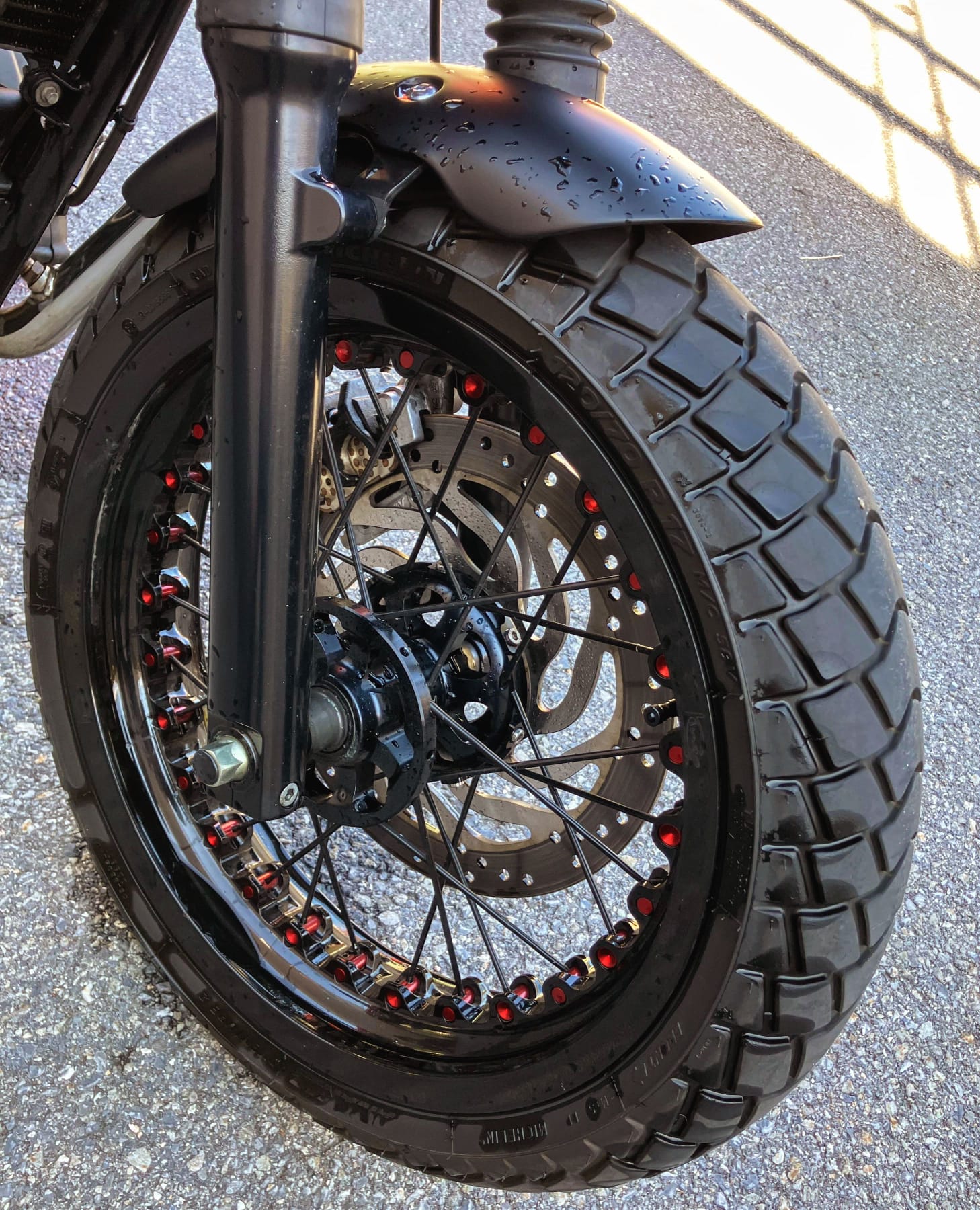TRIUMPH Bonneville 900 i T 100-image-8