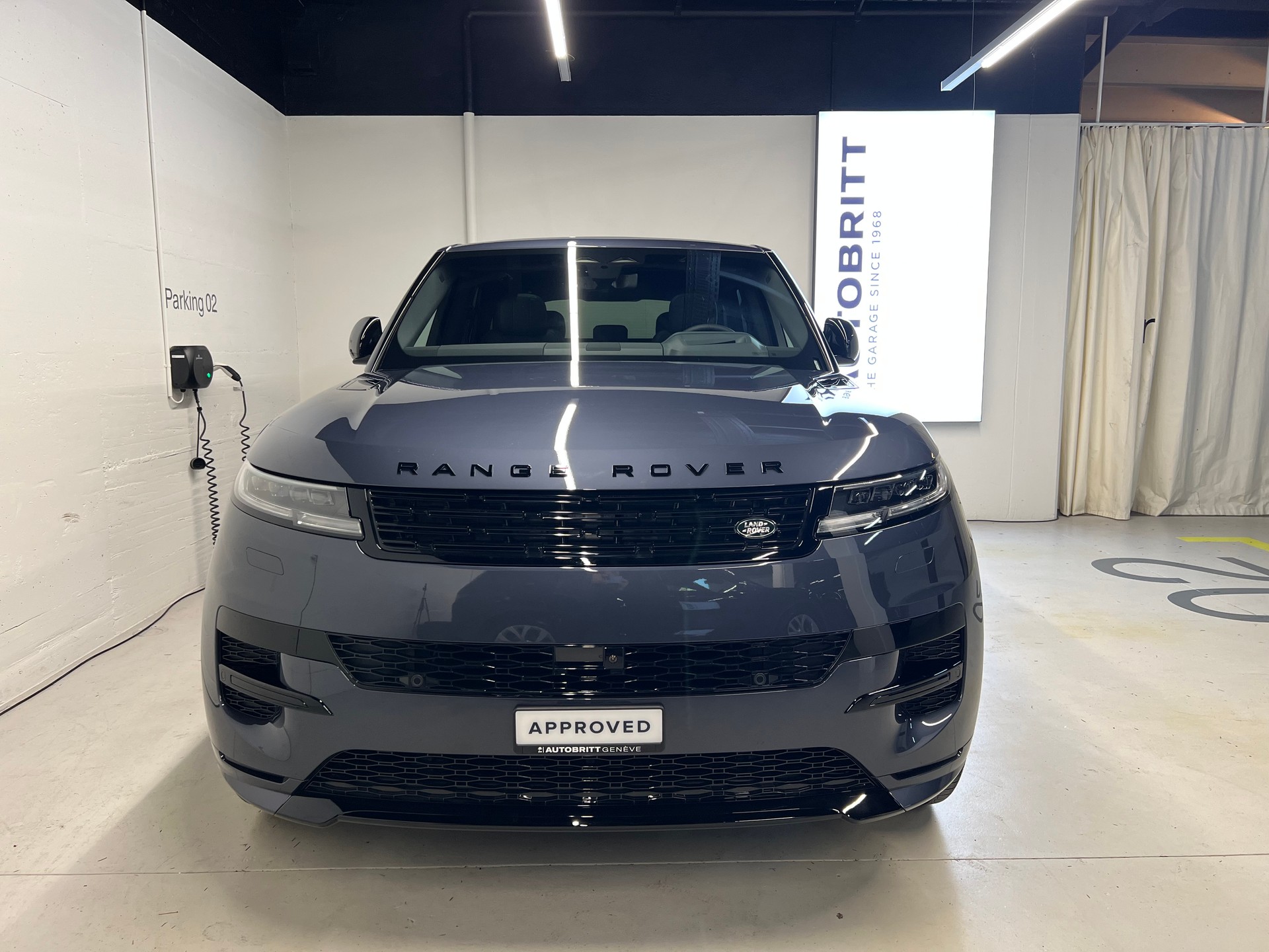 LAND ROVER Range Rover Sport 3.0 I6 P460e SE Dynamic-image-9