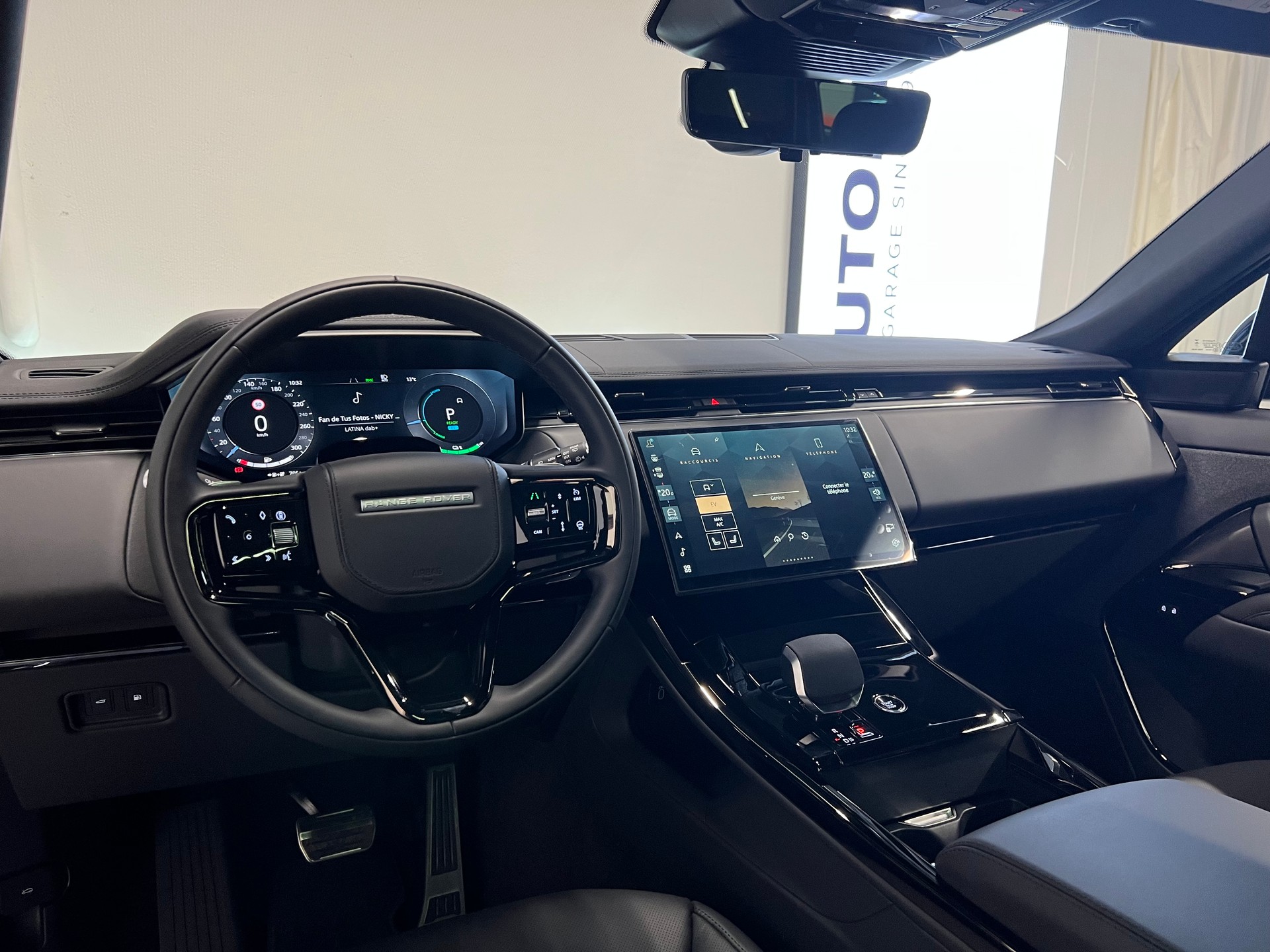 LAND ROVER Range Rover Sport 3.0 I6 P460e SE Dynamic-showroom-element-2