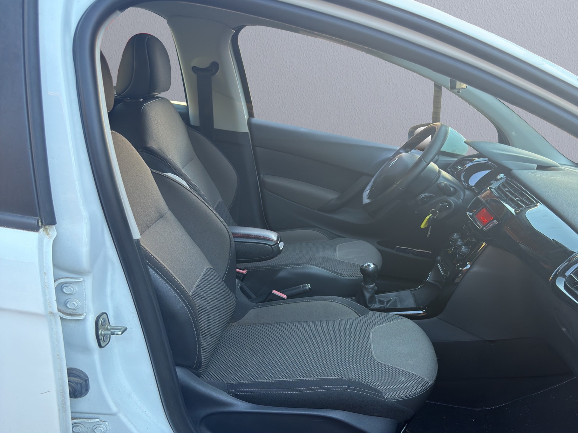 CITROEN C3 1.0i Tonic-image-9