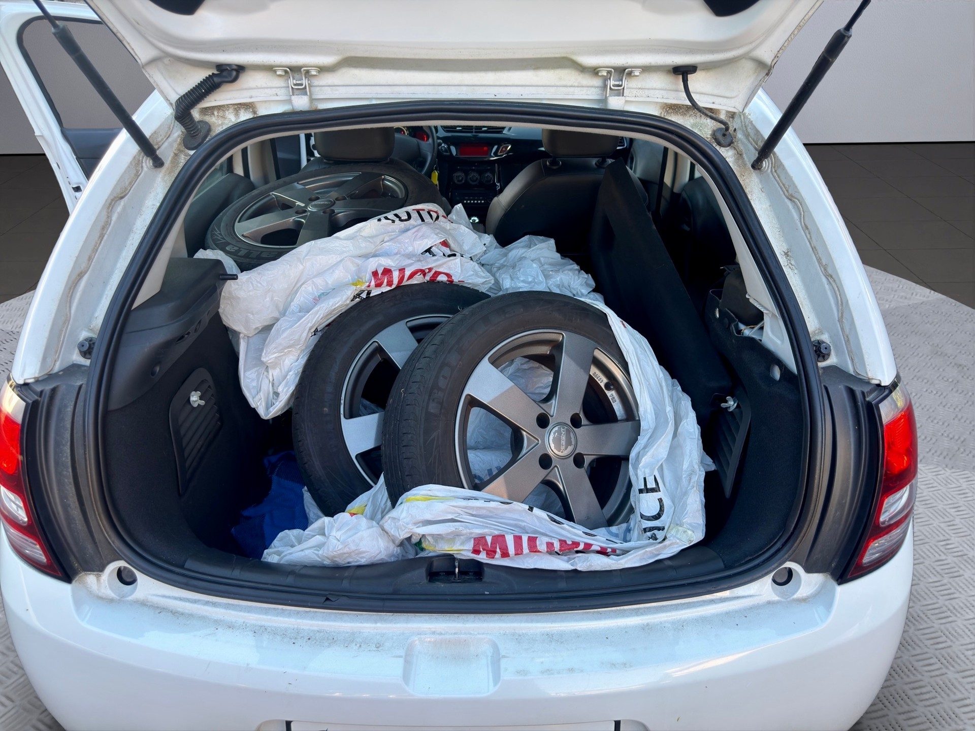 CITROEN C3 1.0i Tonic-image-13