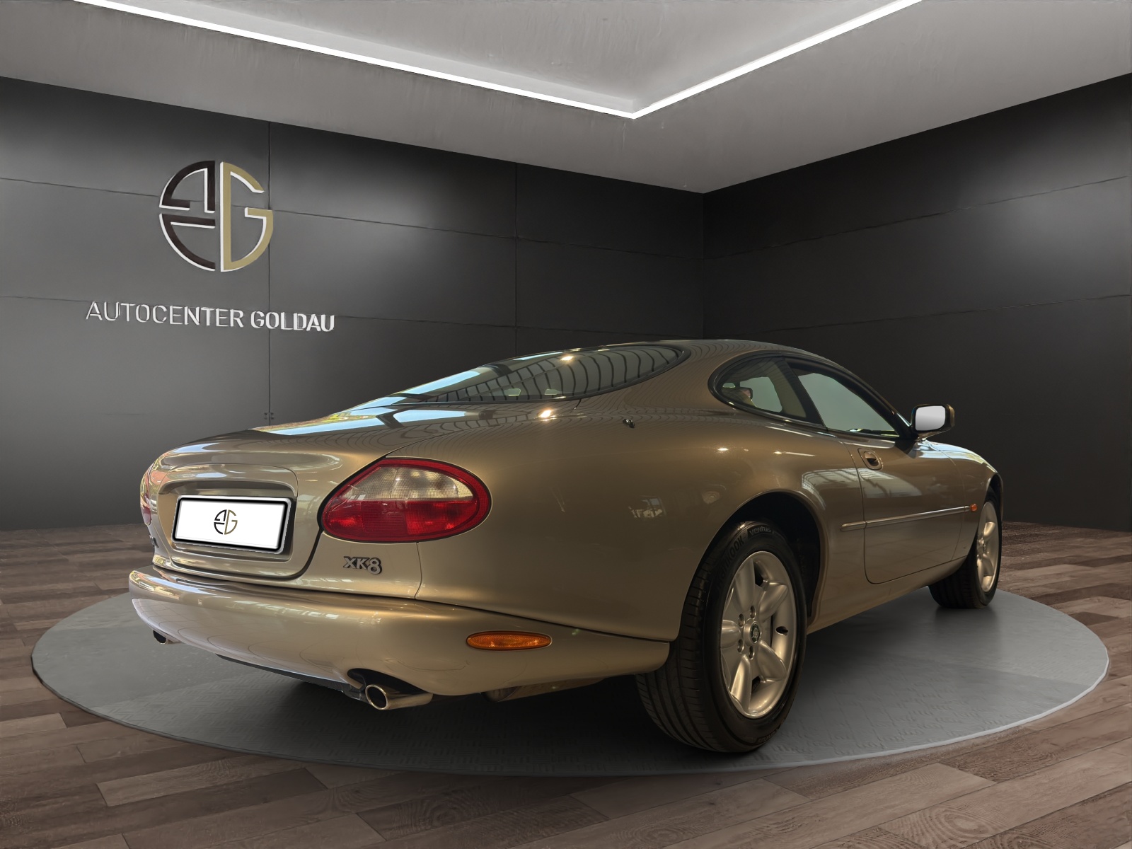 JAGUAR XK8 Sportcoupé-showroom-element-3