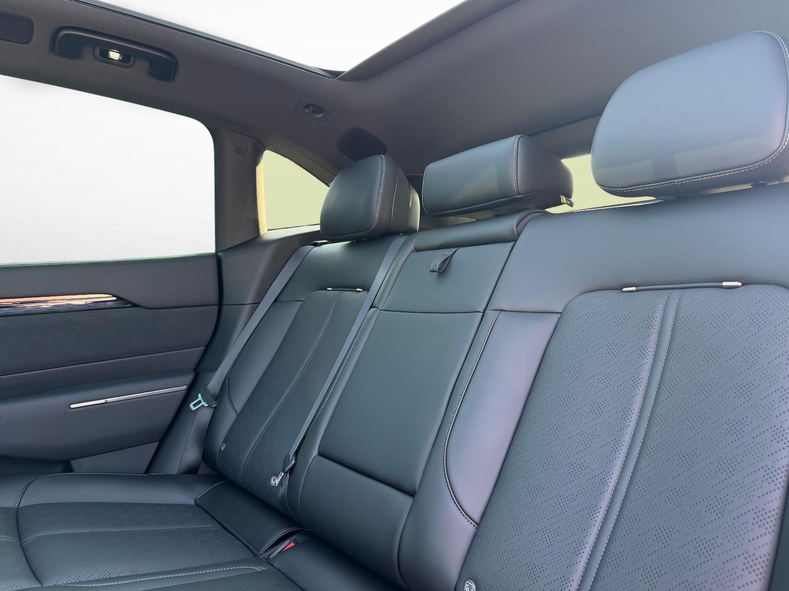 ZEEKR 7X Privilege AWD-image-9