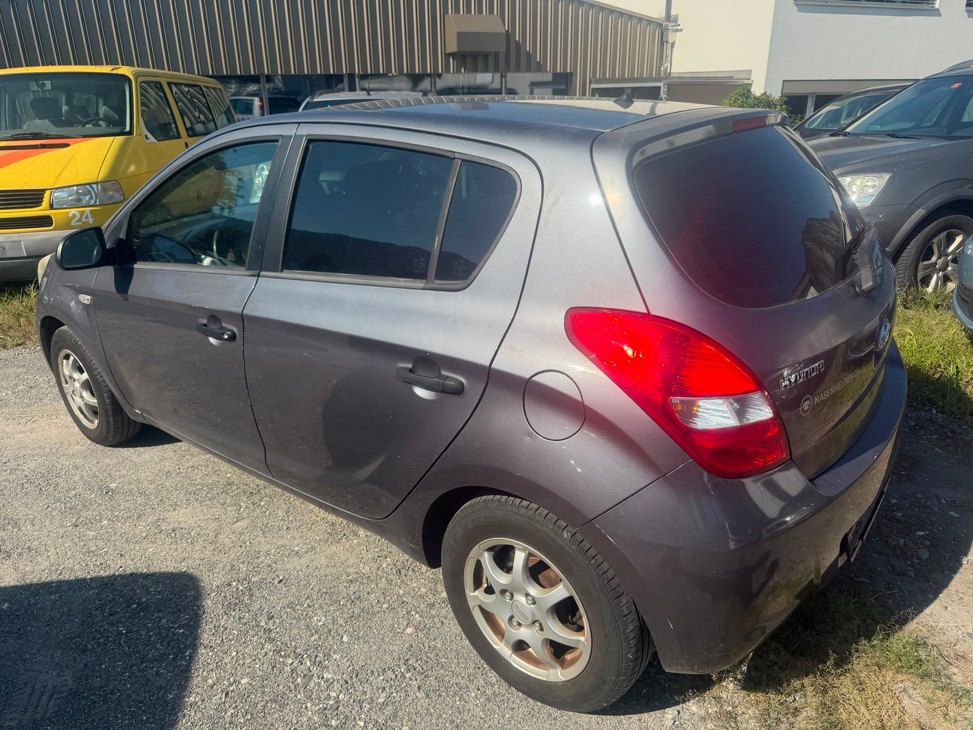 HYUNDAI i20 1.2 Comfort-image-11