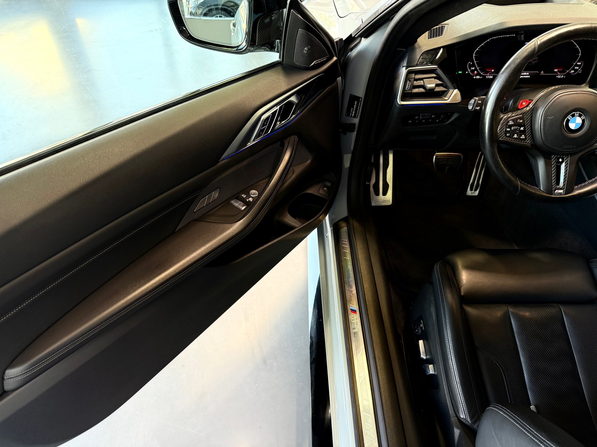 BMW M4 Coupé Competition M xDrive-image-10