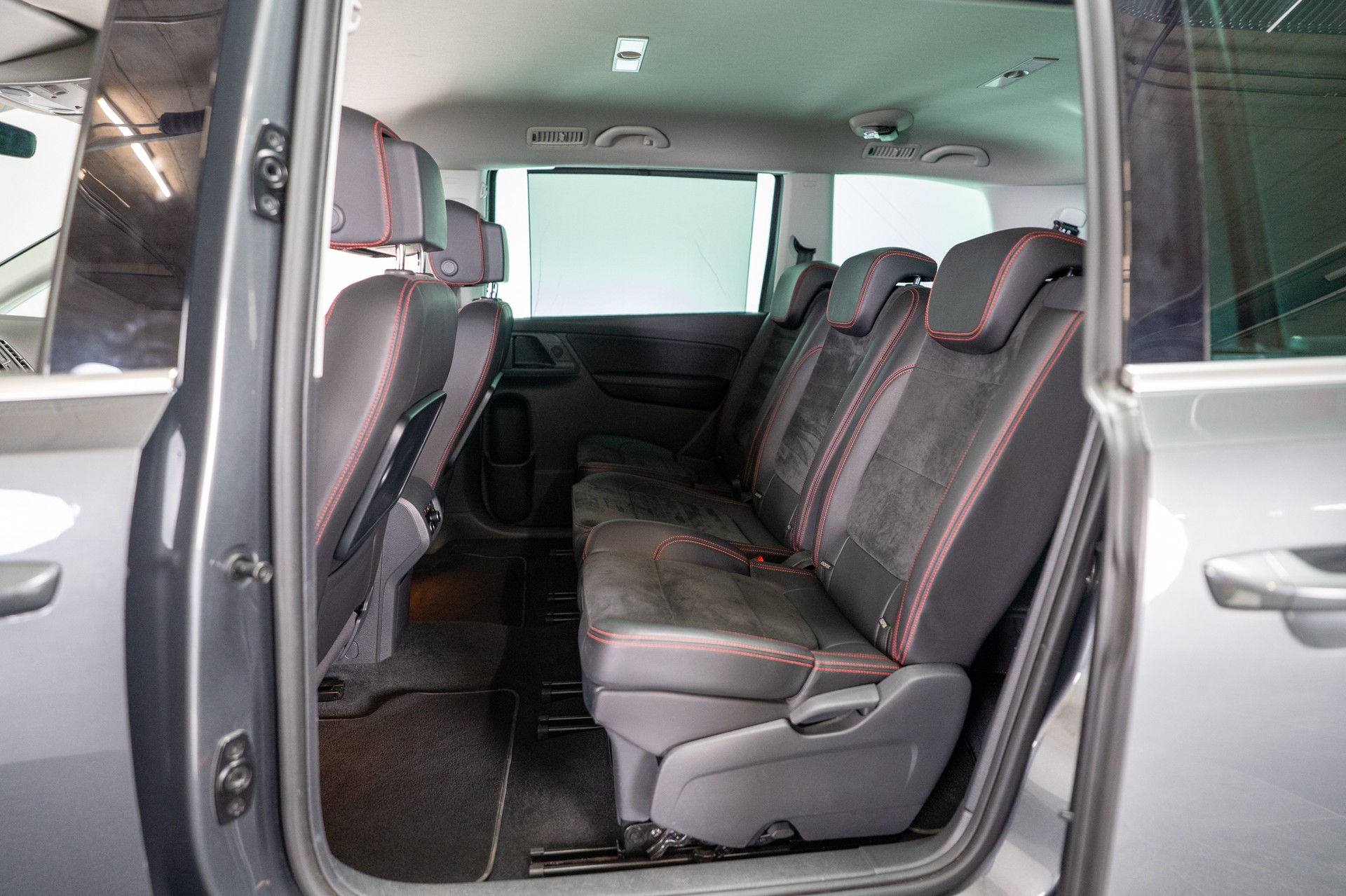 SEAT Alhambra 2.0 TDI 150 Hola FR-Line DSG / 7 Sitze / EL. Schiebetüren-image-12
