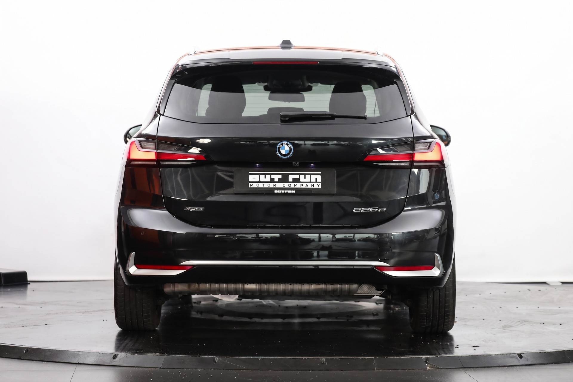 BMW 225e xDrive Active Tourer Luxury Line * Panoramaglass / Driving Assistant Pro / Pack innovation-showroom-element-2