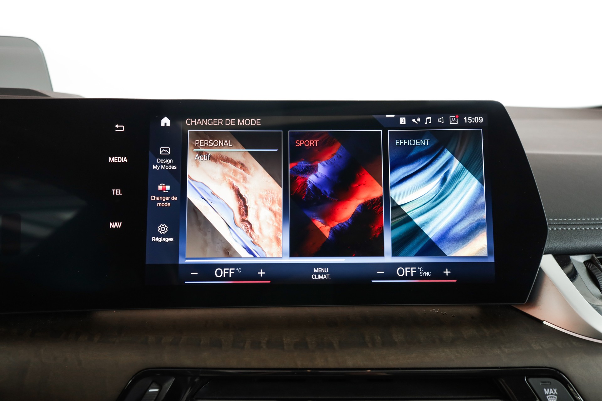 BMW 225e xDrive Active Tourer Luxury Line * Panoramaglass / Driving Assistant Pro / Pack innovation-image-13