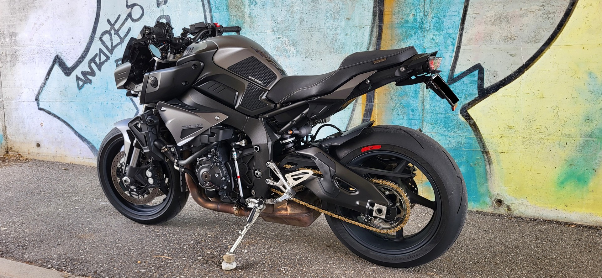 YAMAHA MT-10 ABS-image-3
