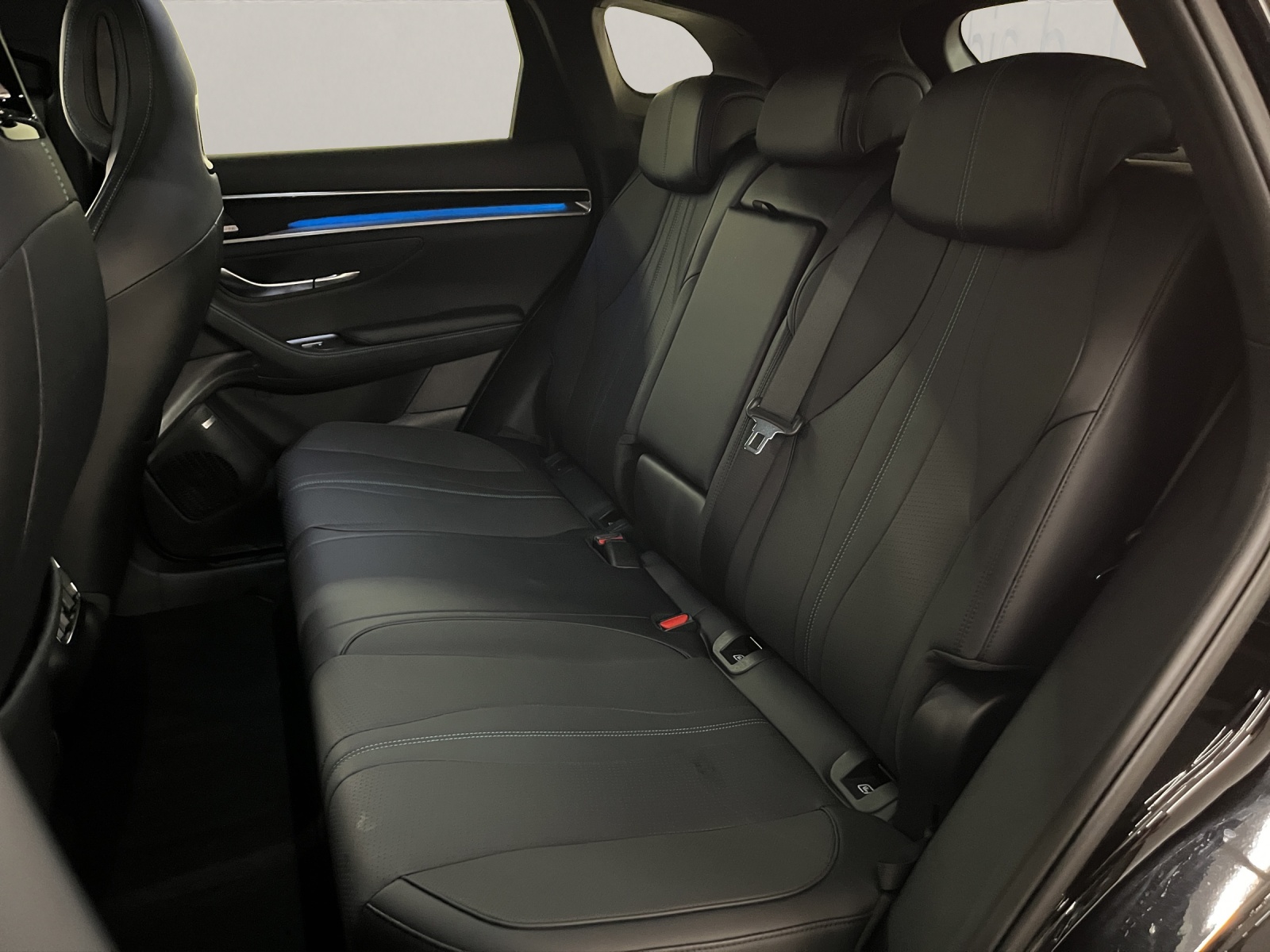 BYD Seal U DM-i Design AWD-image-15