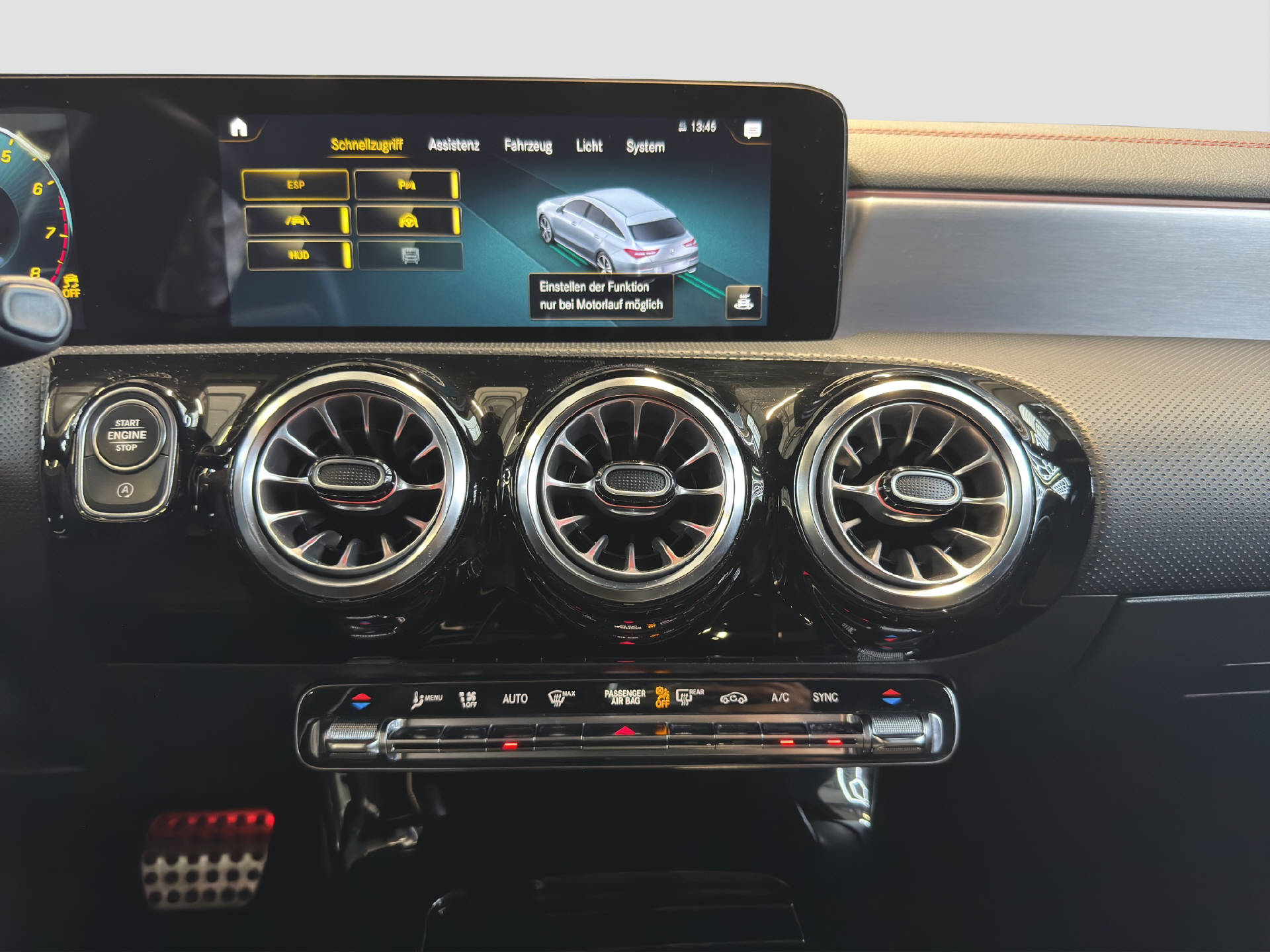MERCEDES-BENZ CLA 250 AMG Line 4MATIC Shooting Brake-image-9