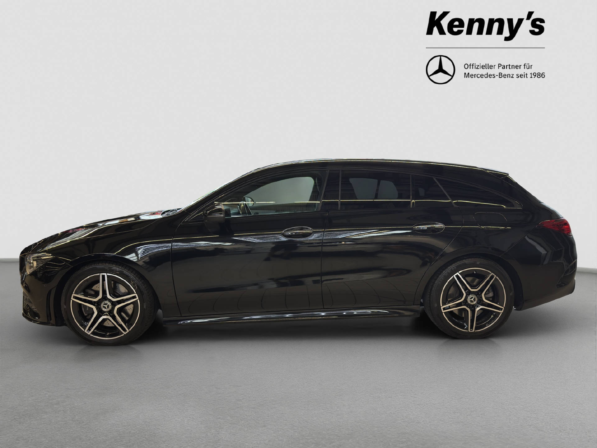 MERCEDES-BENZ CLA 250 AMG Line 4MATIC Shooting Brake-showroom-element-2