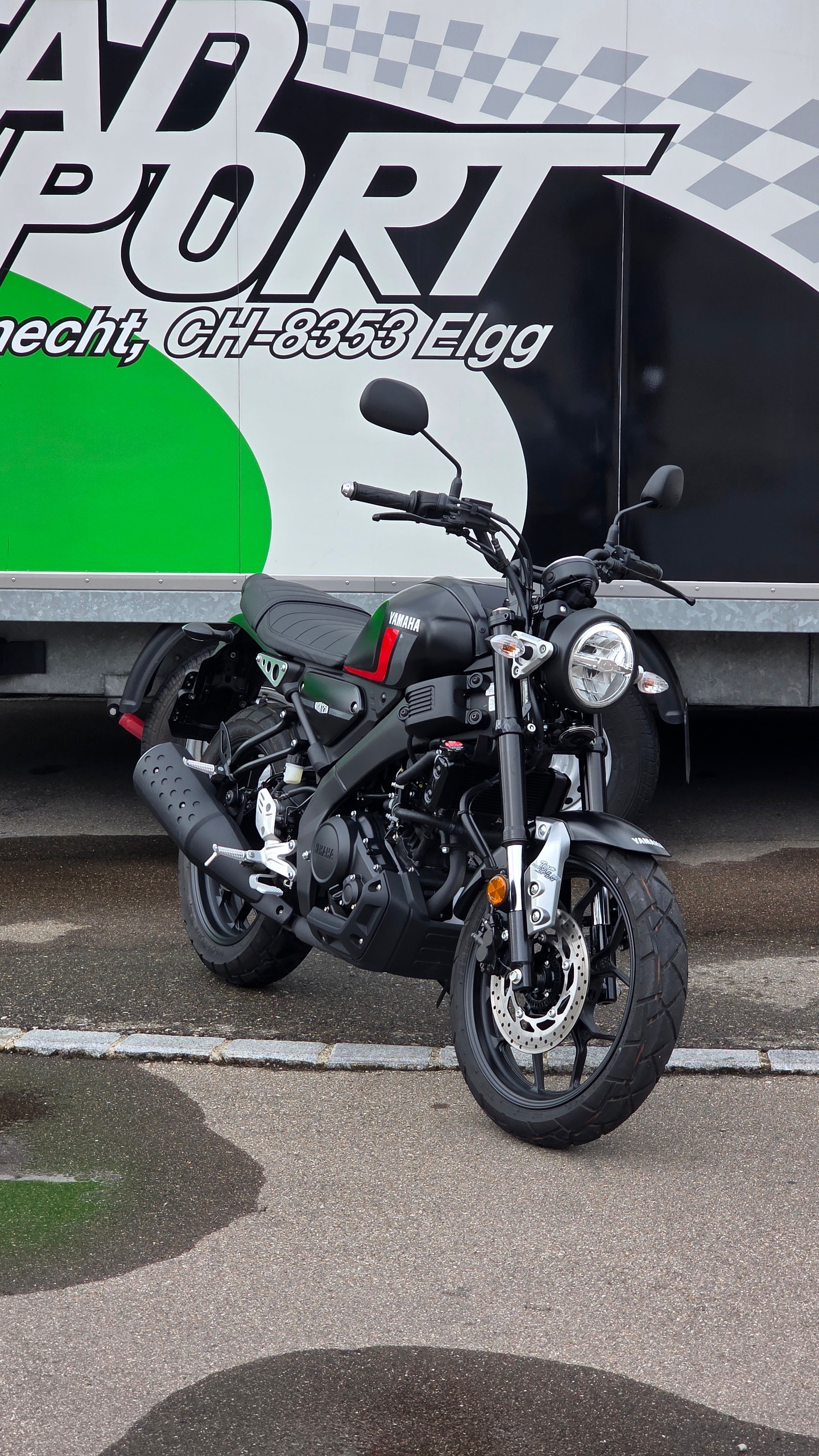 YAMAHA XSR 125-image-1