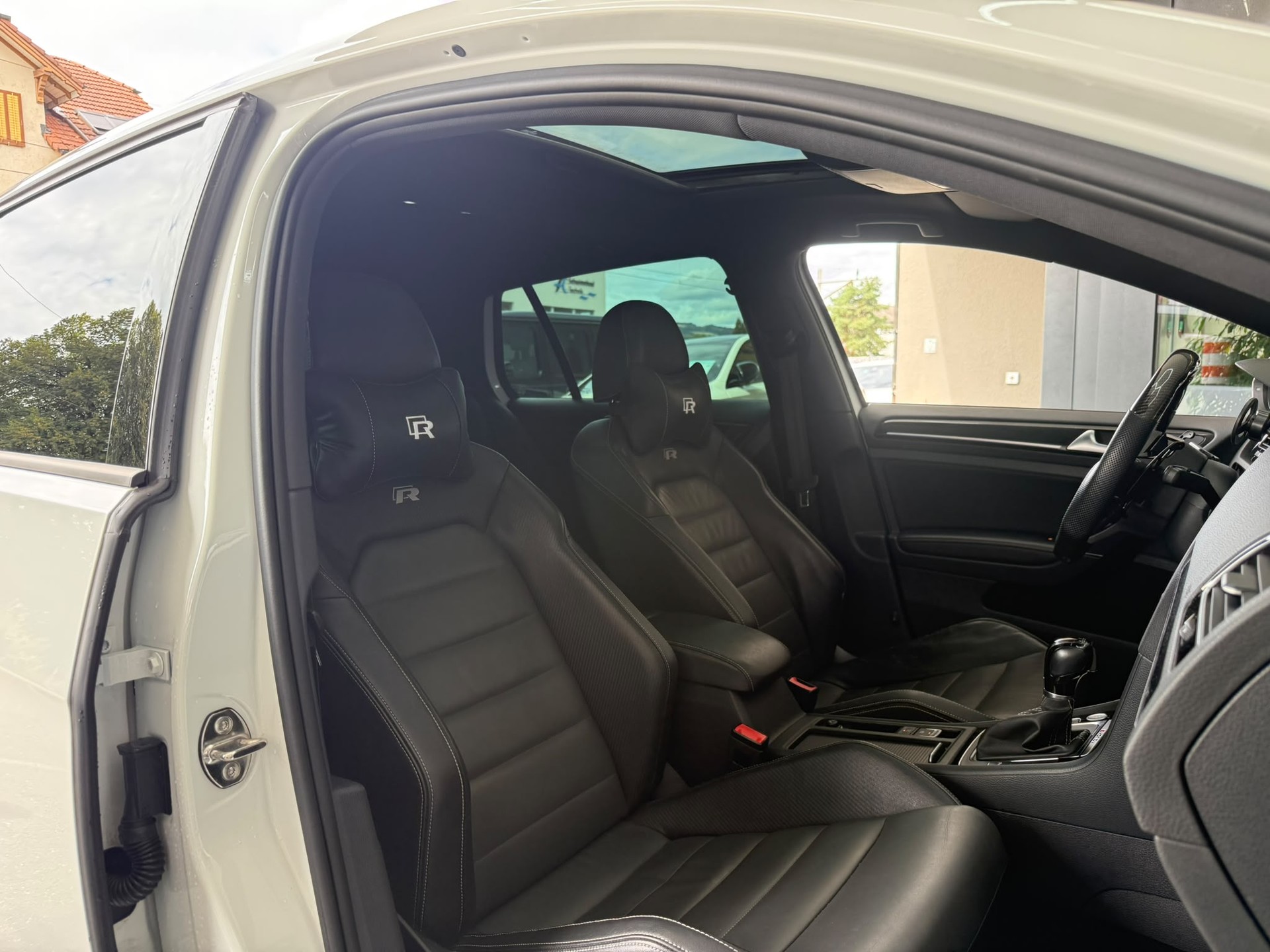 VW Golf 2.0 TSI R 360 s *ABT Leistungssteigerung* 4Motion DSG-image-16