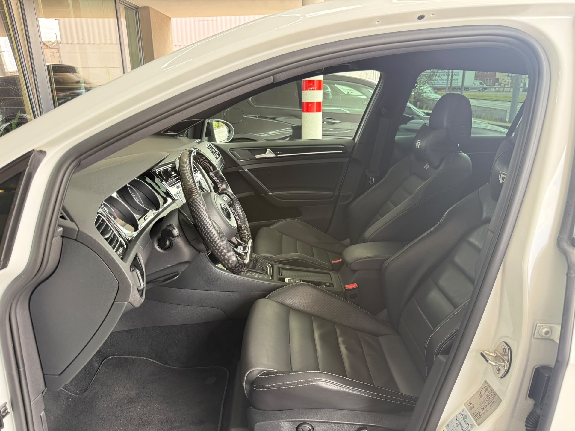 VW Golf 2.0 TSI R 360 s *ABT Leistungssteigerung* 4Motion DSG-image-12