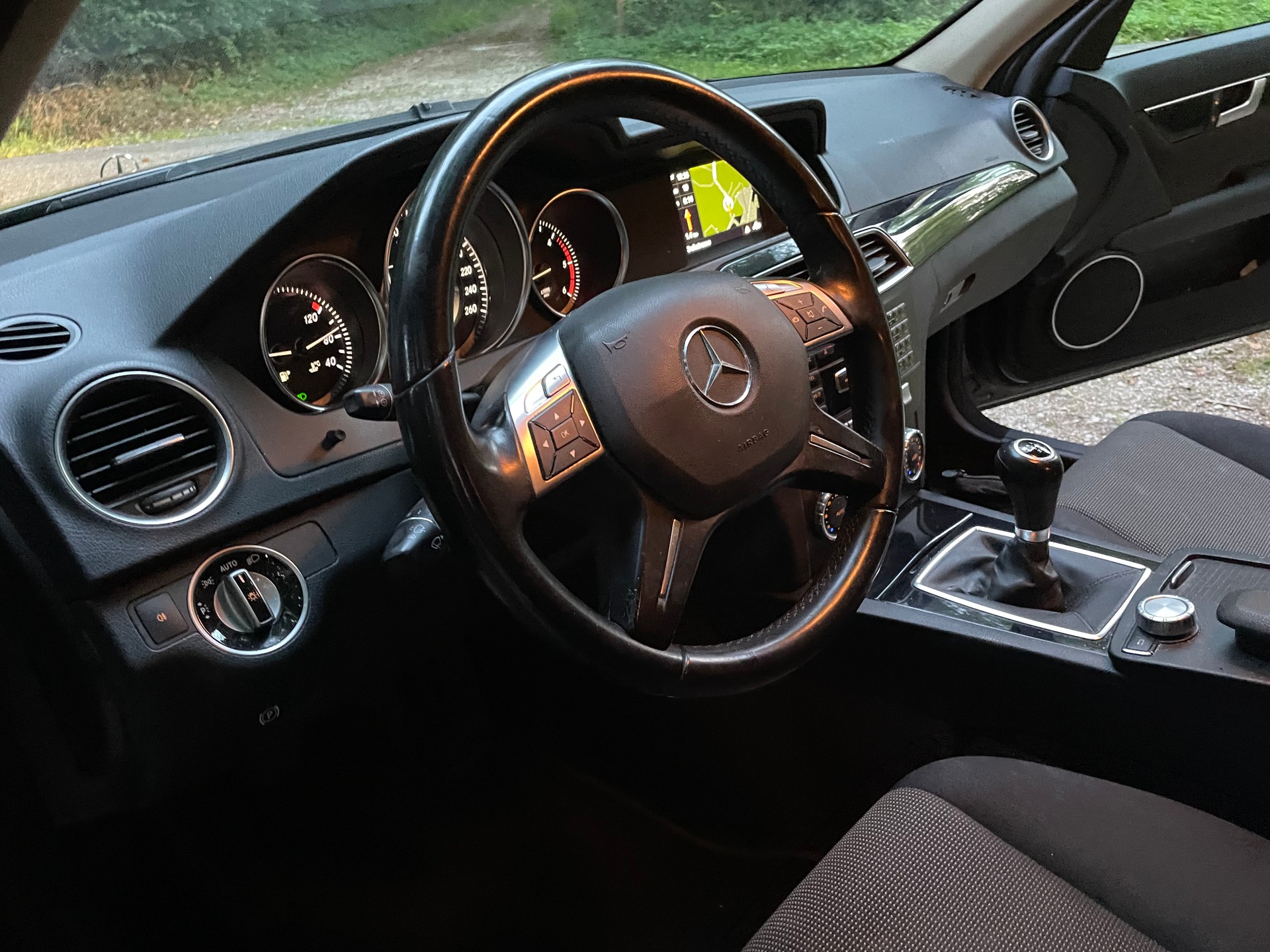 MERCEDES-BENZ C 250 CDI BlueEF-image-4
