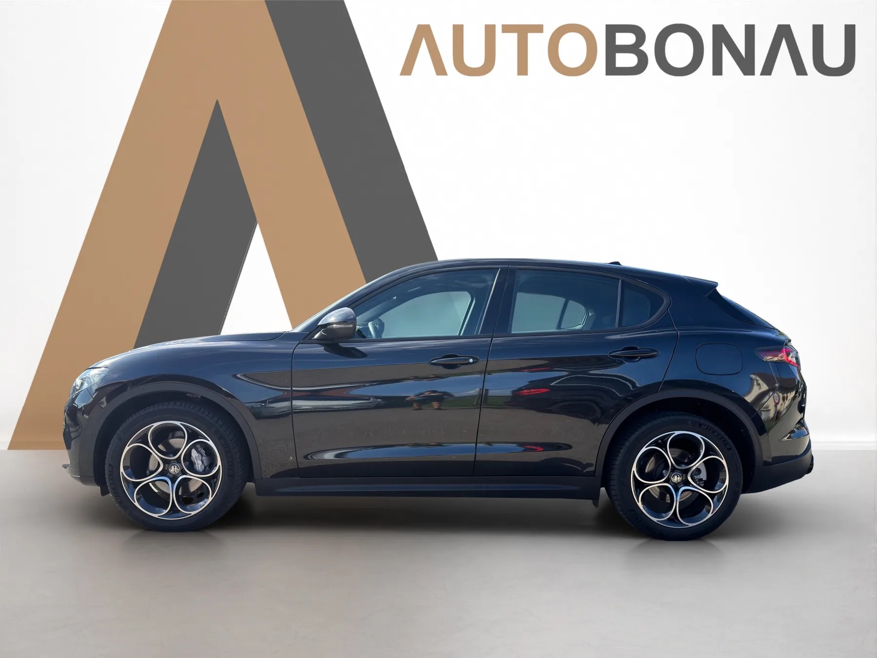 ALFA ROMEO Stelvio 2.0 MA 280 AT8 Sprint Q4-showroom-element-1
