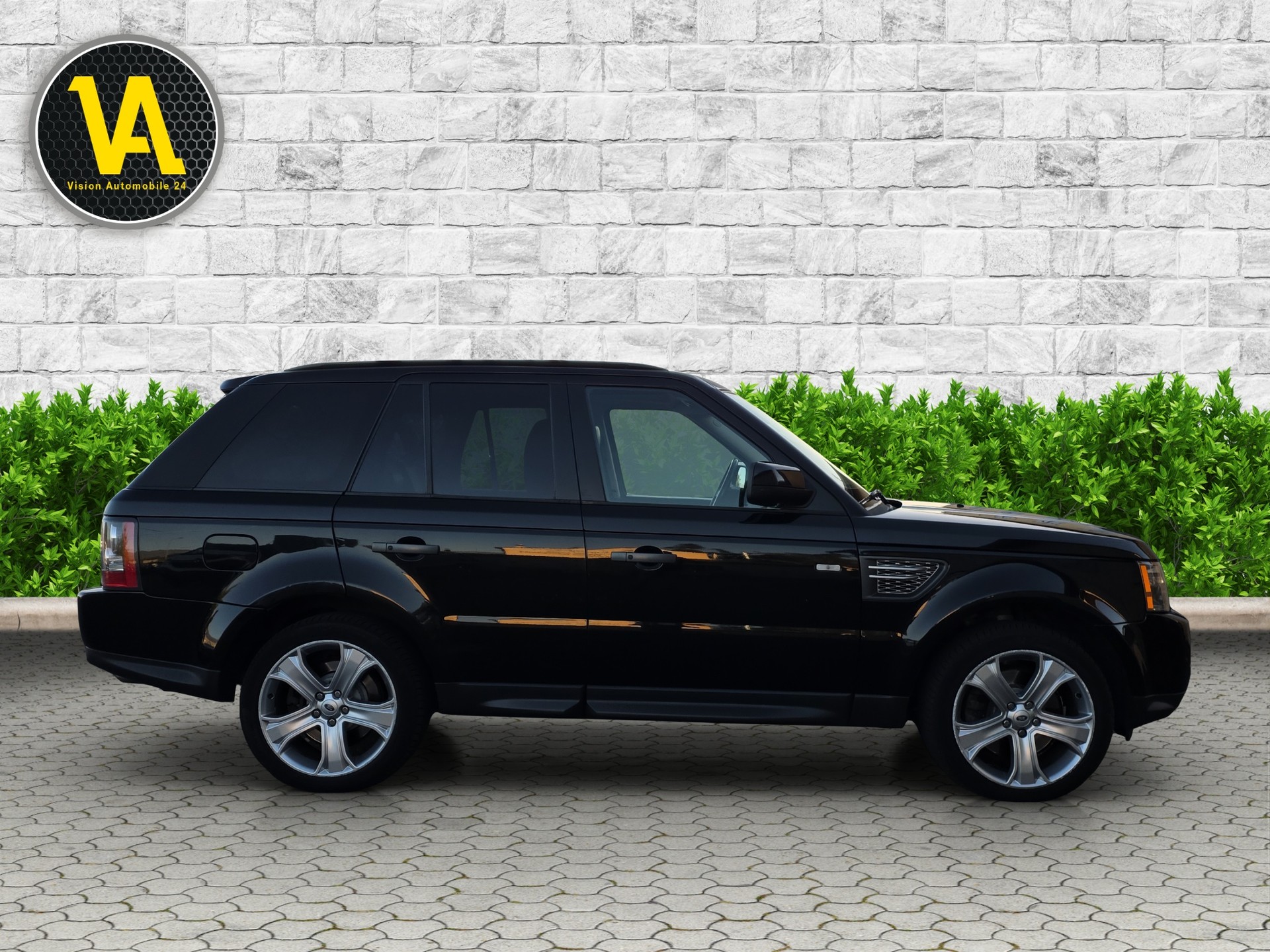 LAND ROVER Range Rover Sport 3.0 TDV6 HSE Automatic-showroom-element-3