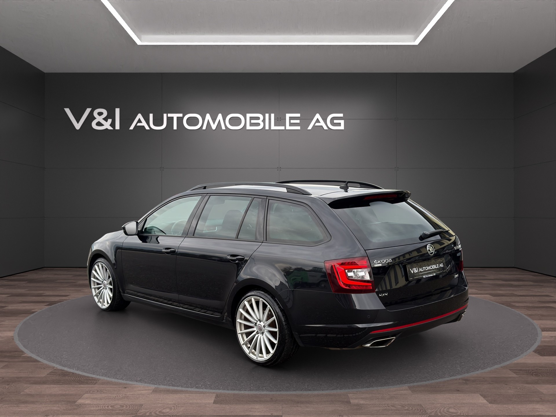 SKODA Octavia Combi 2.0 TDI RS 4x4 DSG-showroom-element-3