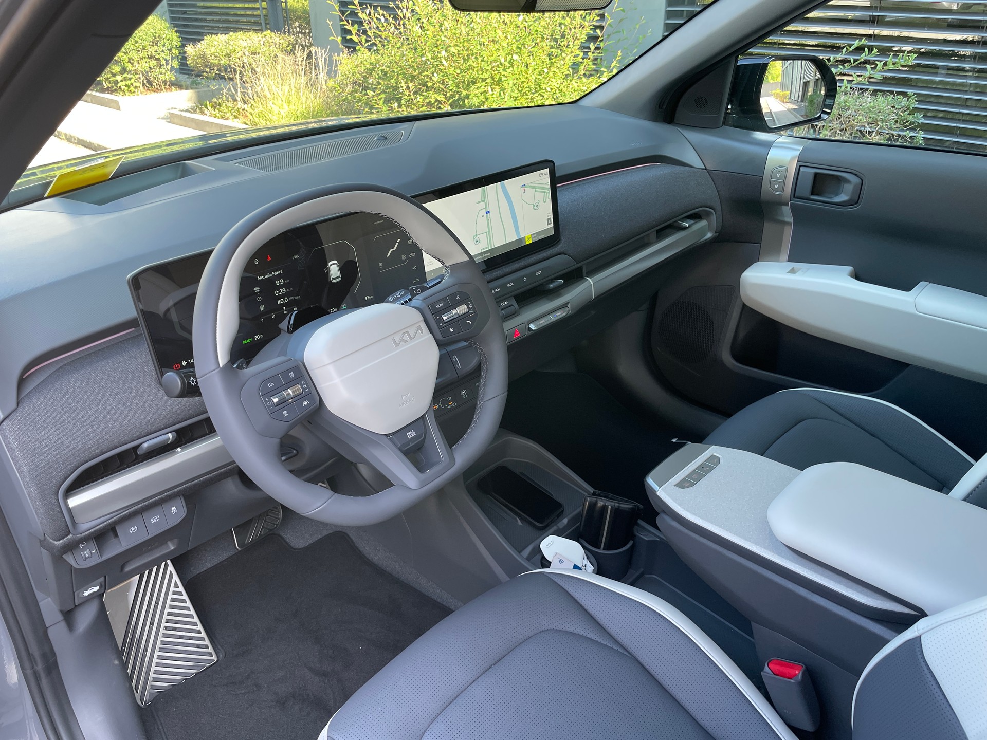 KIA EV3 81,4 kWh GT-Line mit GT-Line Pack, Panoramadach, V2L, AHK (MODELL 26)-image-7